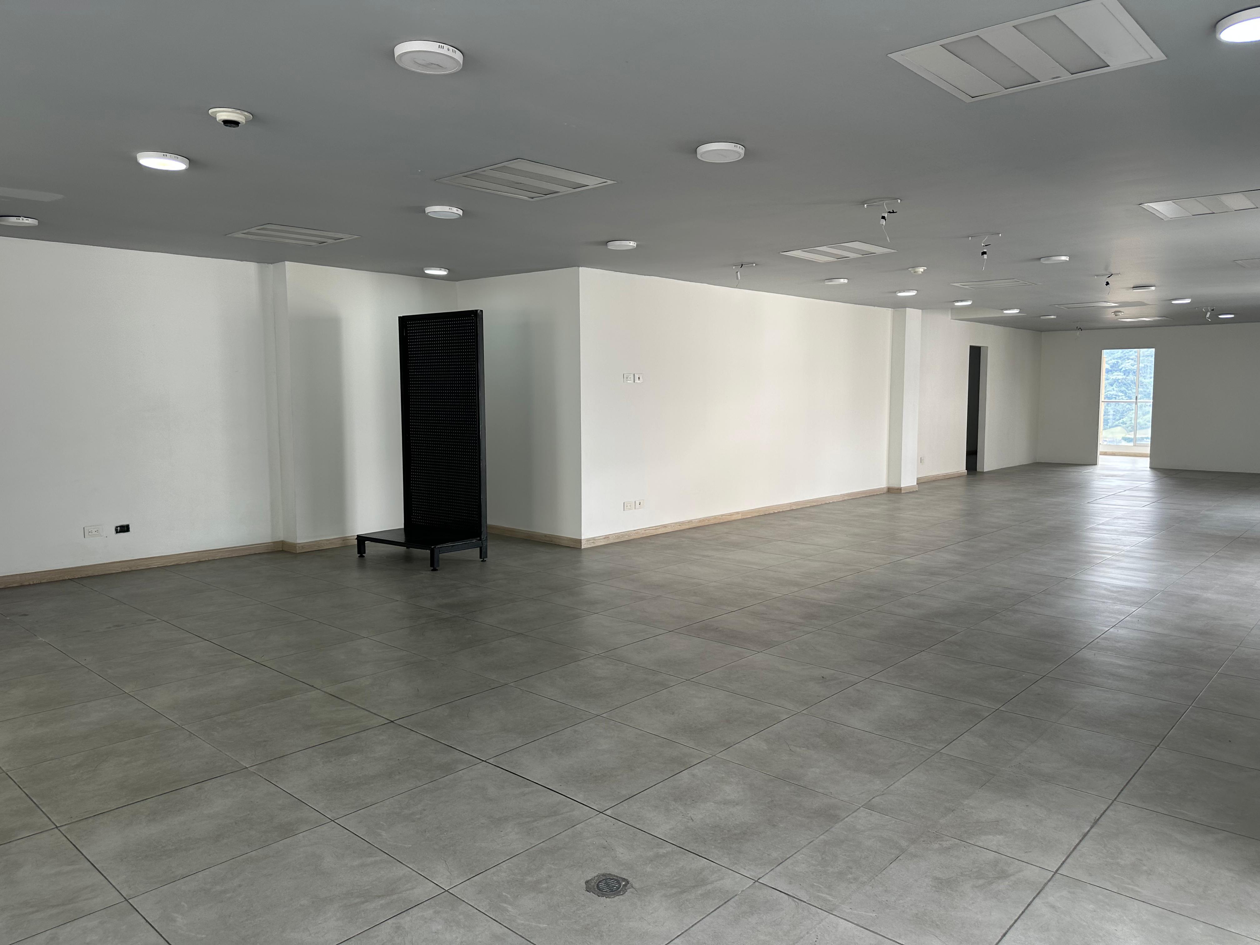Foto de Local en Arriendo en Avenida santander , Manizales - 4 - 279064022