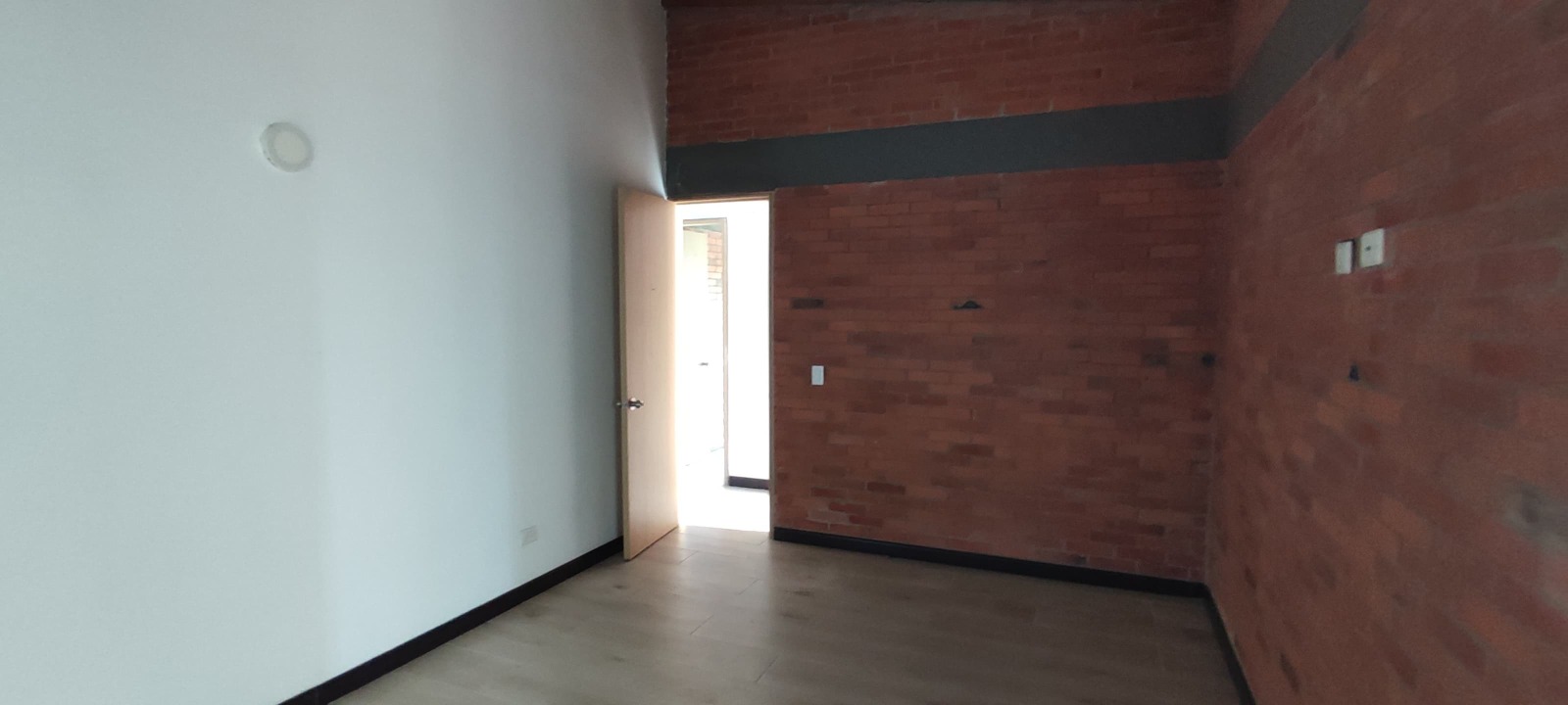 Foto de Casa campestre en Venta en Palermo, Neira - 3 - 279063969