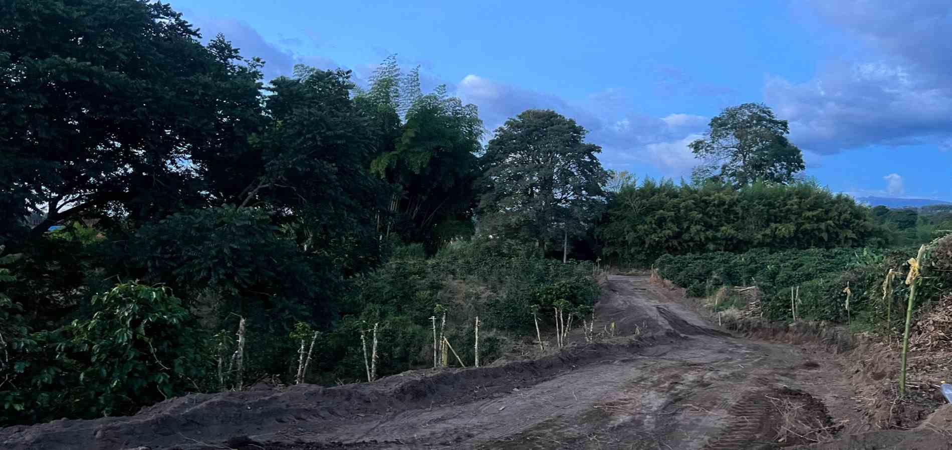 Foto de Lote / terreno para Venta en La mesa, Quimbaya - 279063865