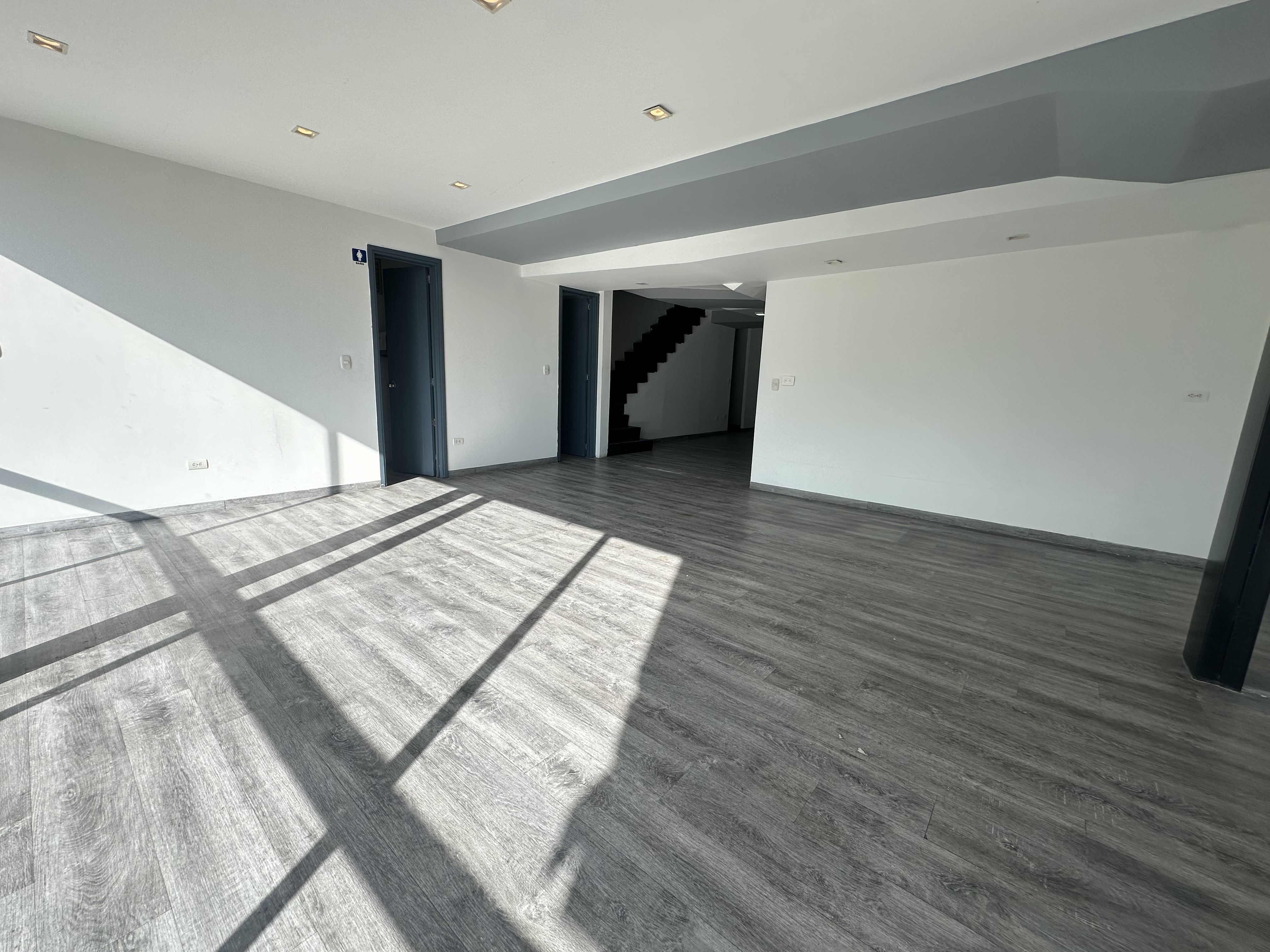 Foto de Local en Venta en Av bolivar, Armenia  - 31 - 279069736