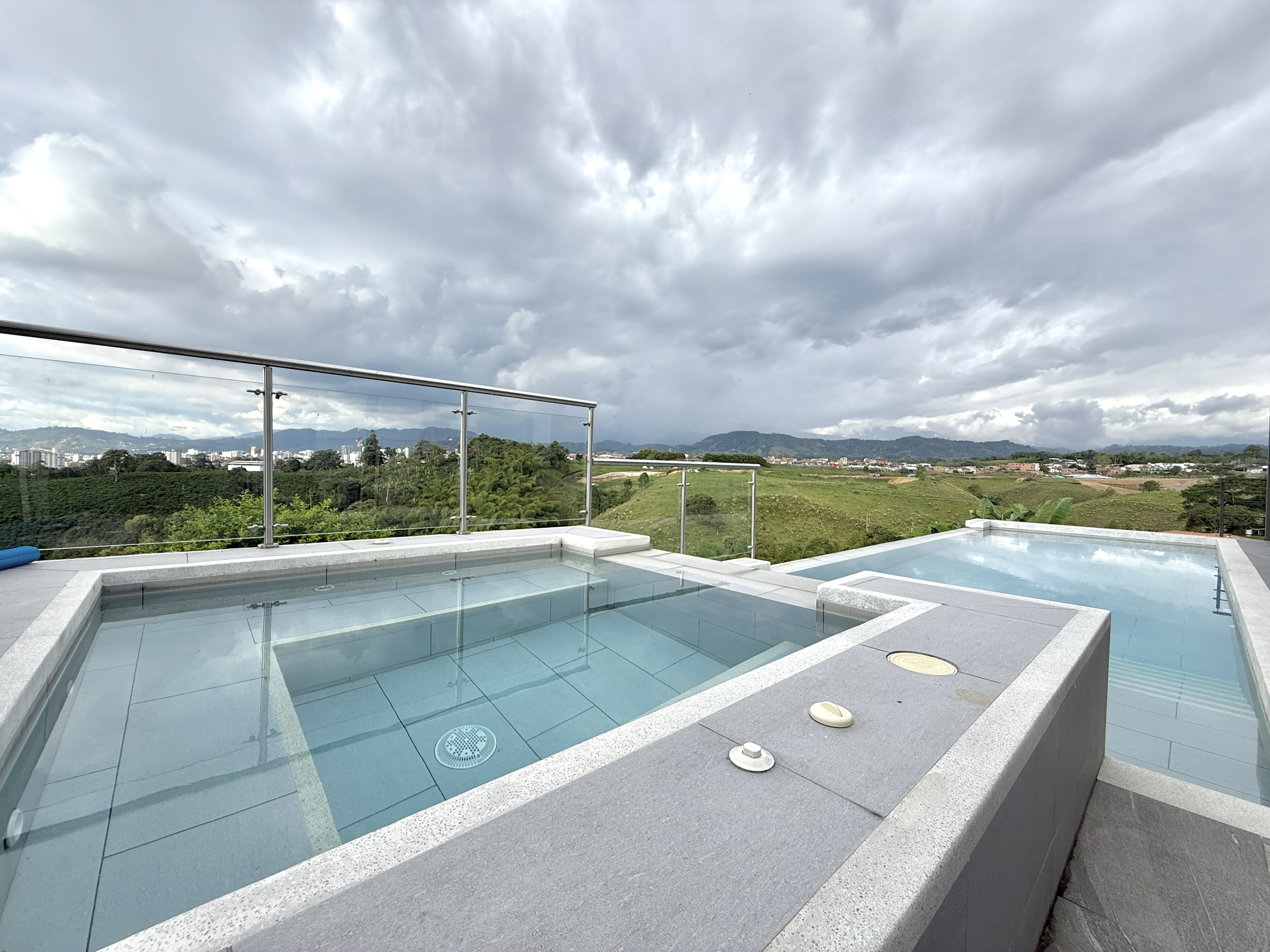 Foto de Casa campestre en Venta en Via armenia, Pereira - 1 - 279064379