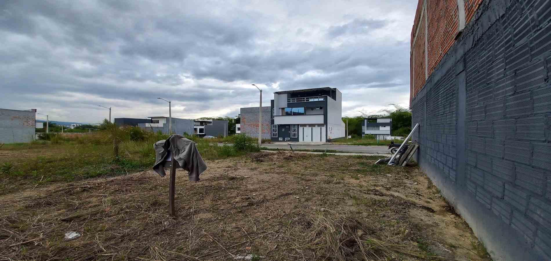 Foto de Lote / terreno en Venta en Av. la romelia el pollo, Dosquebradas - 9 - 279069045