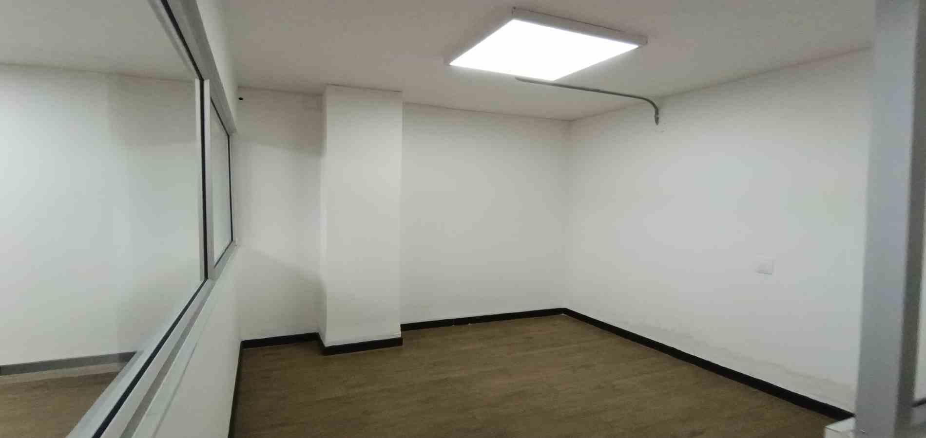 Foto de Local en Arriendo en Palogrande, Manizales - 8 - 279067367