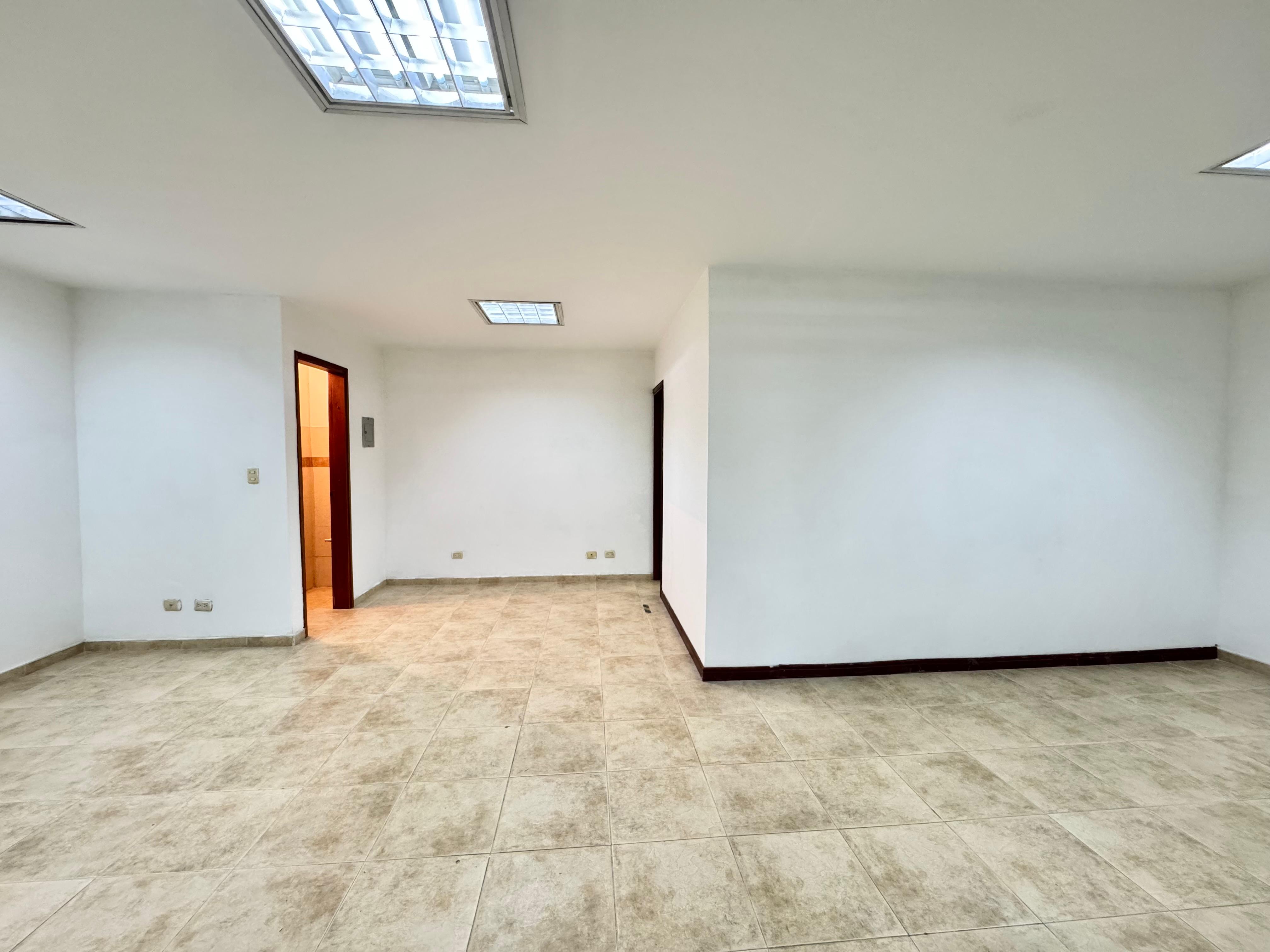Foto de Oficina para Arriendo en Centro, Pereira - 279060365