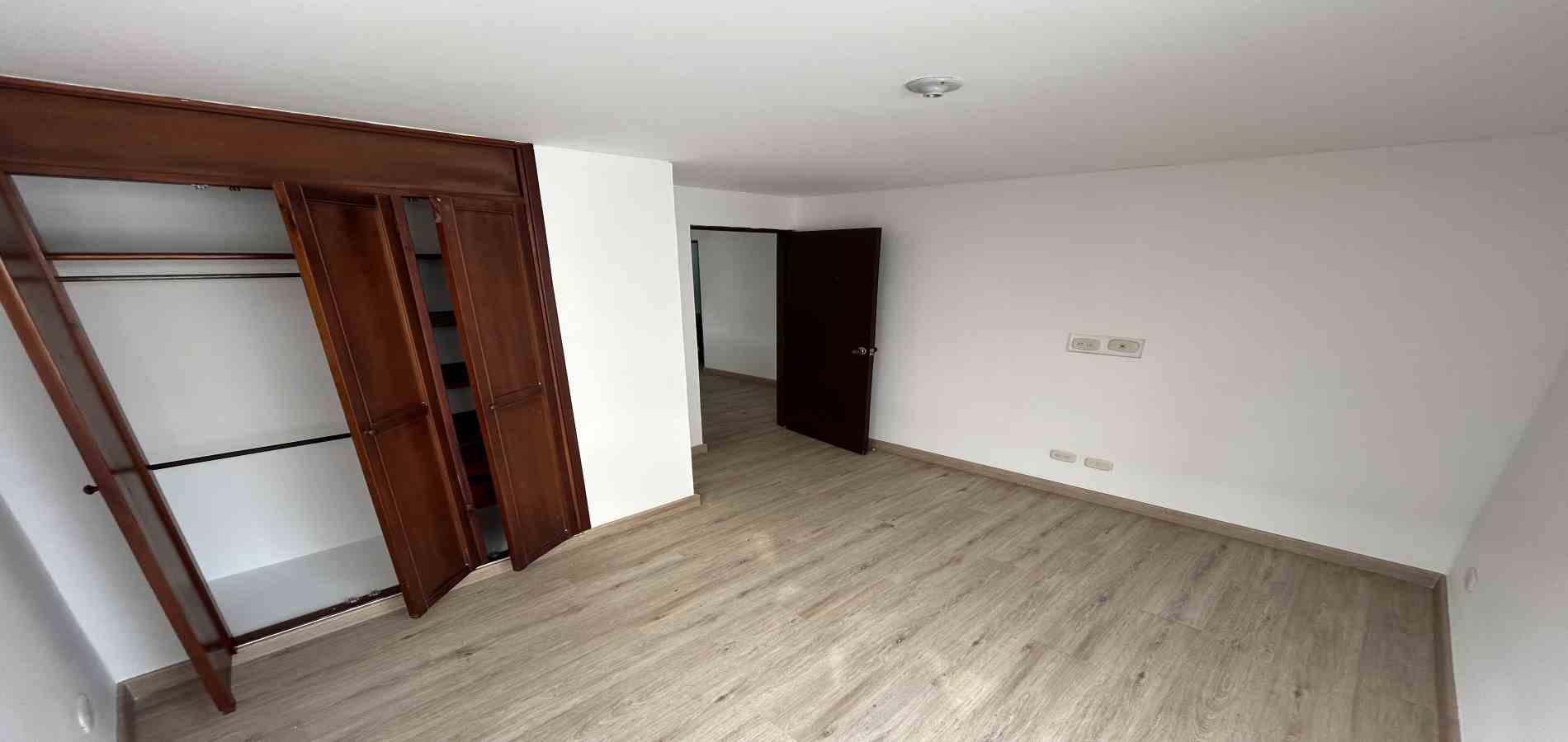 Foto de Apartamento para Arriendo en Alpes, Pereira - 279069559