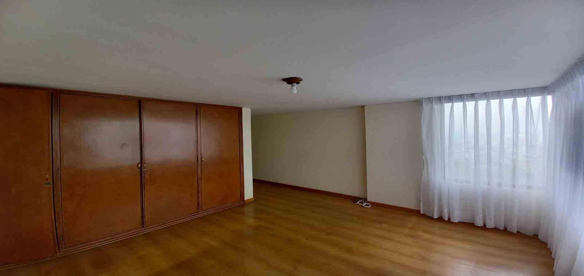 Foto de Apartamento para Venta en Palogrande, Manizales - 279070079