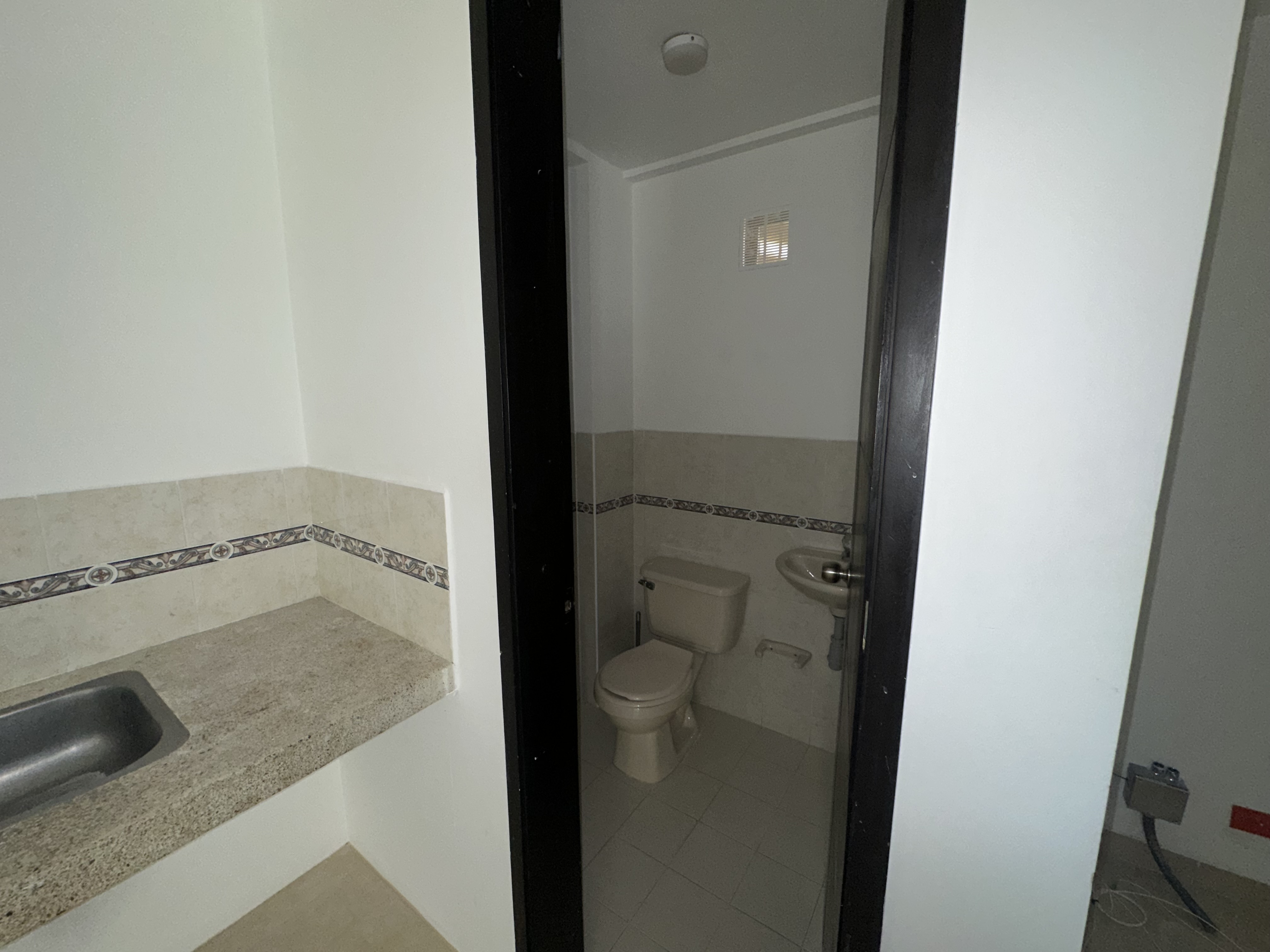 Foto de Local en Arriendo en Avenida centenario, Armenia  - 8 - 279067658