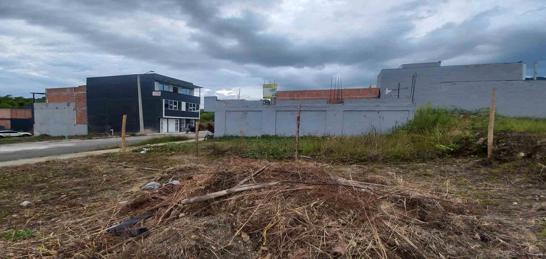 Foto de Lote / terreno en Venta en Av. la romelia el pollo, Dosquebradas - 9 - 279069715
