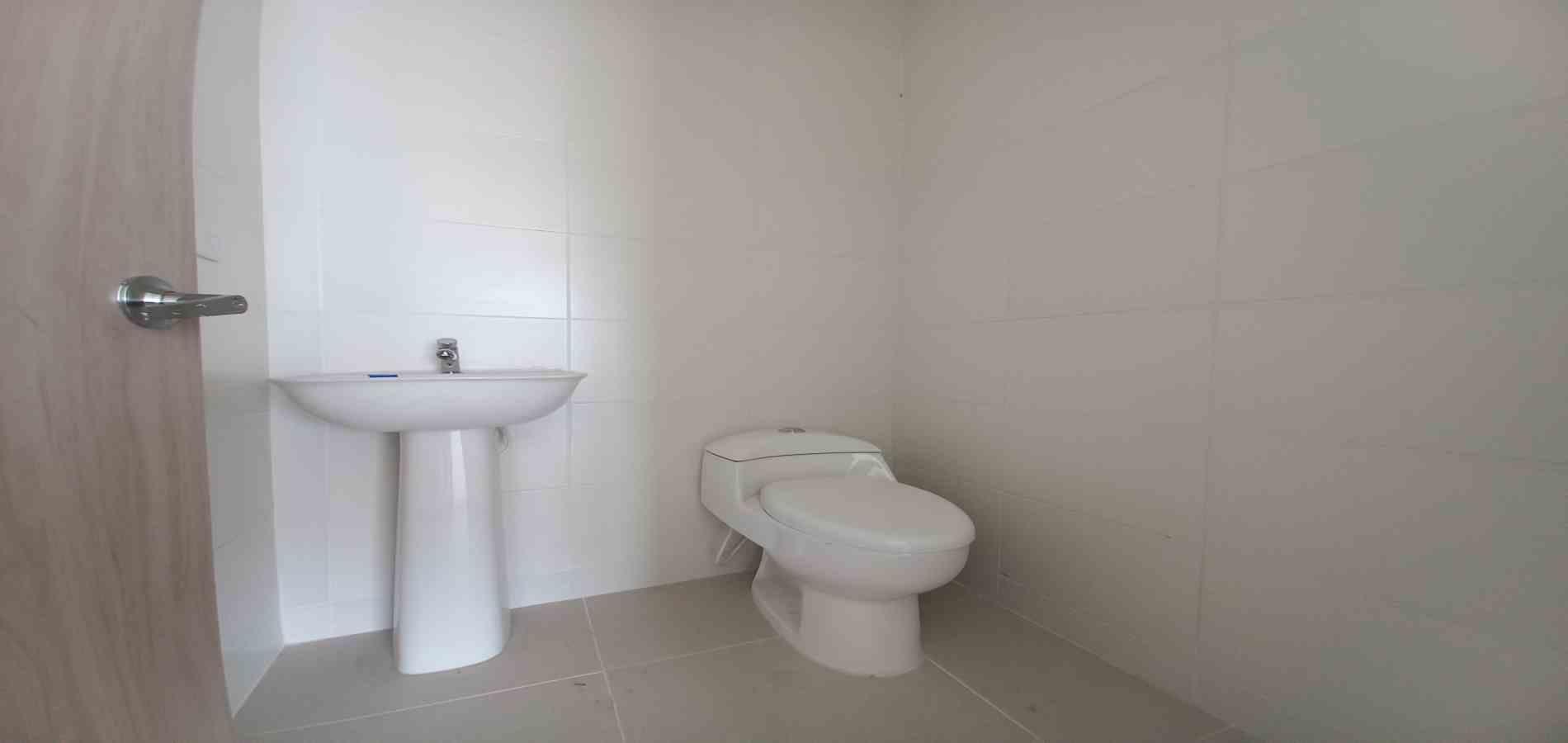 Foto de Consultorio en Arriendo en Avenida 30 de agosto, Pereira - 9 - 279063009