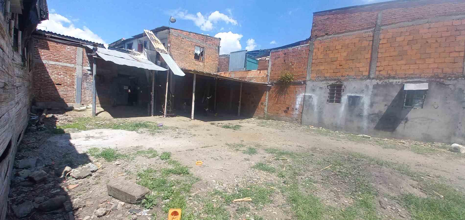 Foto de Lote / terreno en Venta en Barrio popular, Armenia  - 6 - 279058435