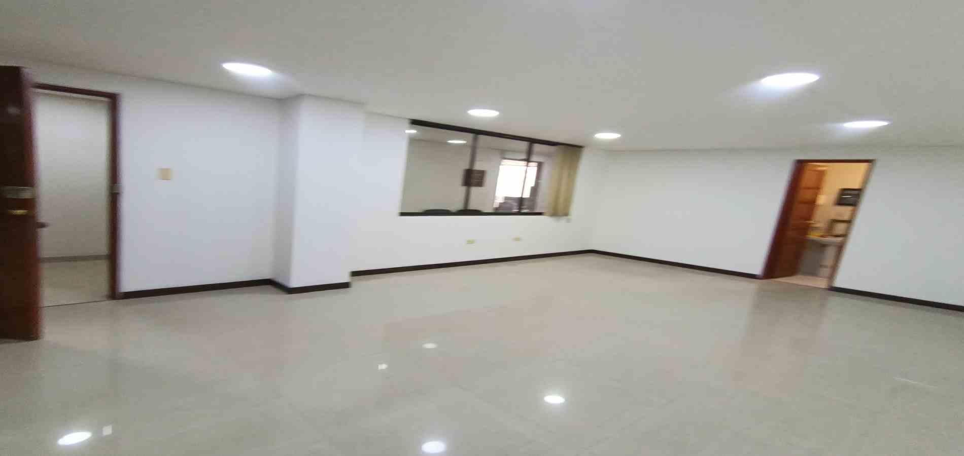 Foto de Oficina en Arriendo en Centro, Manizales - 16 - 279064044