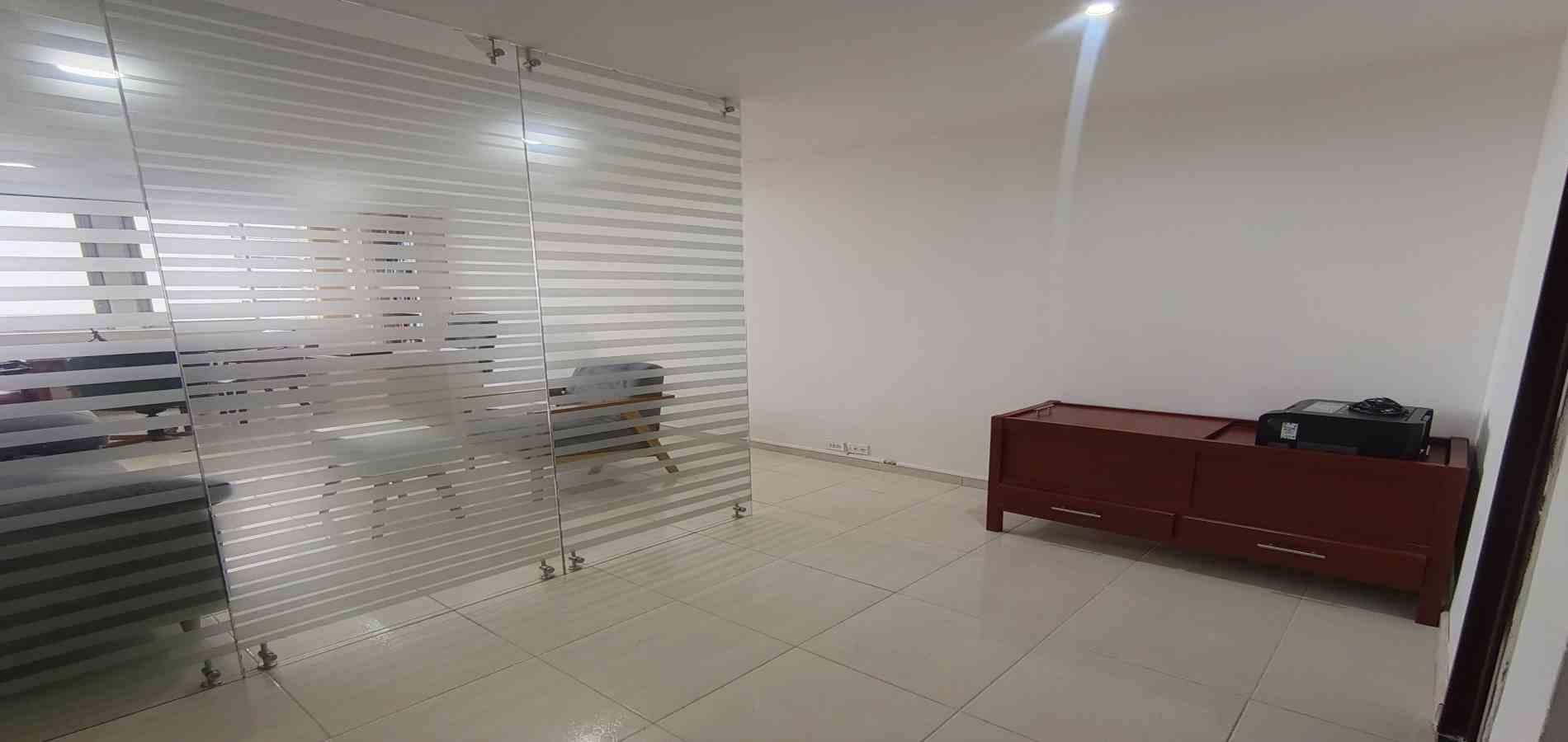 Foto de Oficina en Venta en Centro, Manizales - 8 - 279065852