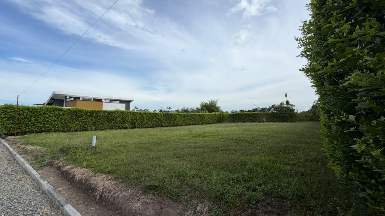 Foto de Lote / terreno en Venta en Barcelona, Calarca - 5 - 279069296