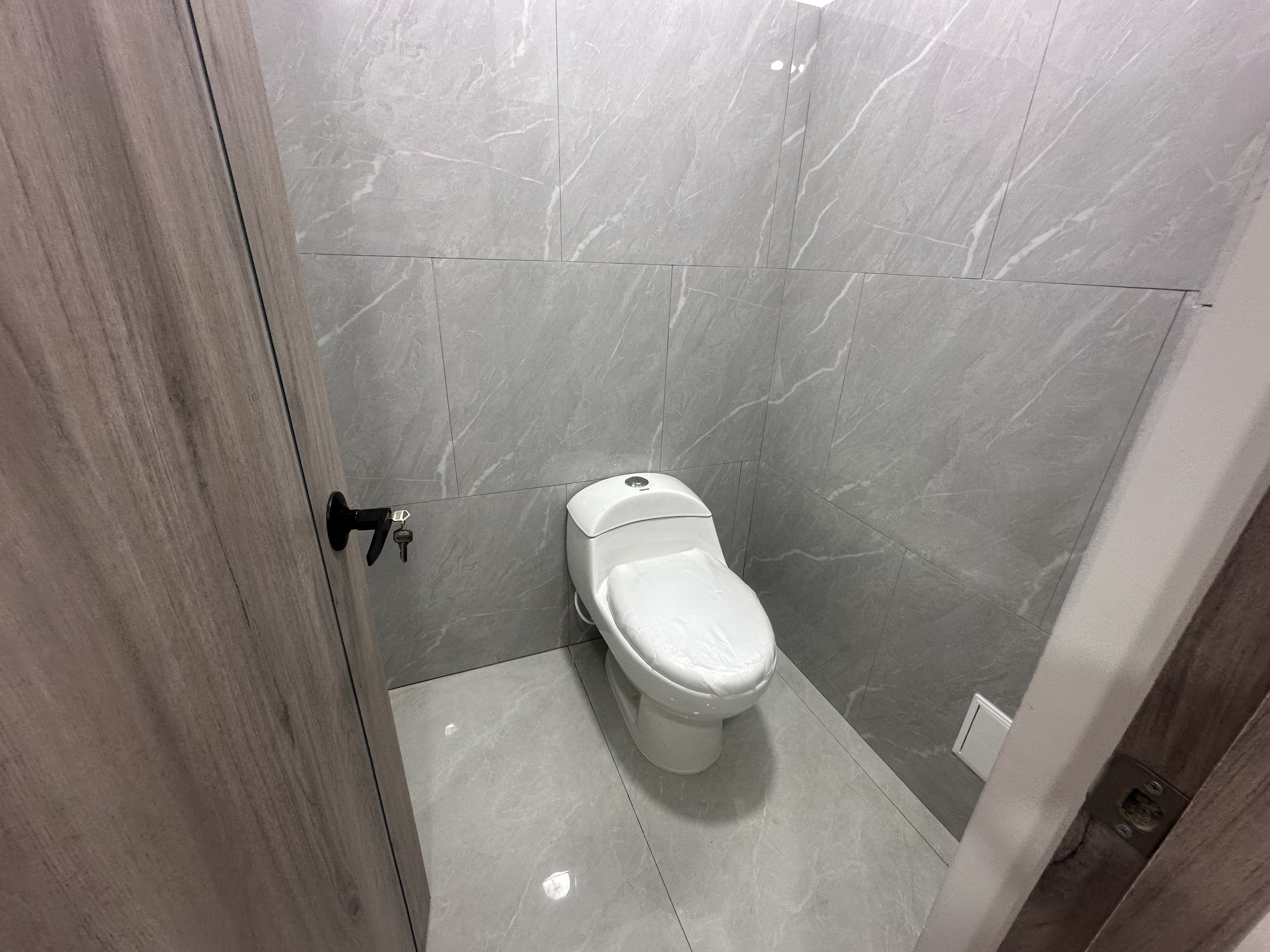 Foto de Local en Arriendo en Av bolivar, Armenia  - 10 - 279069470