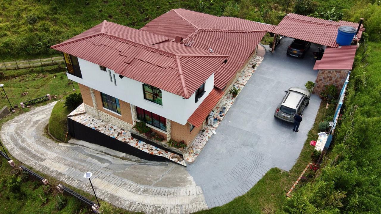 Foto de Casa campestre para Venta en Vereda guayabal, Pereira - 279064710