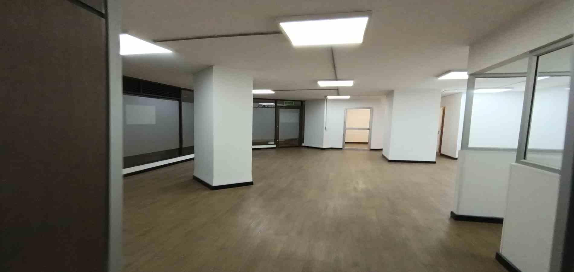 Foto de Local en Arriendo en Palogrande, Manizales - 11 - 279067367