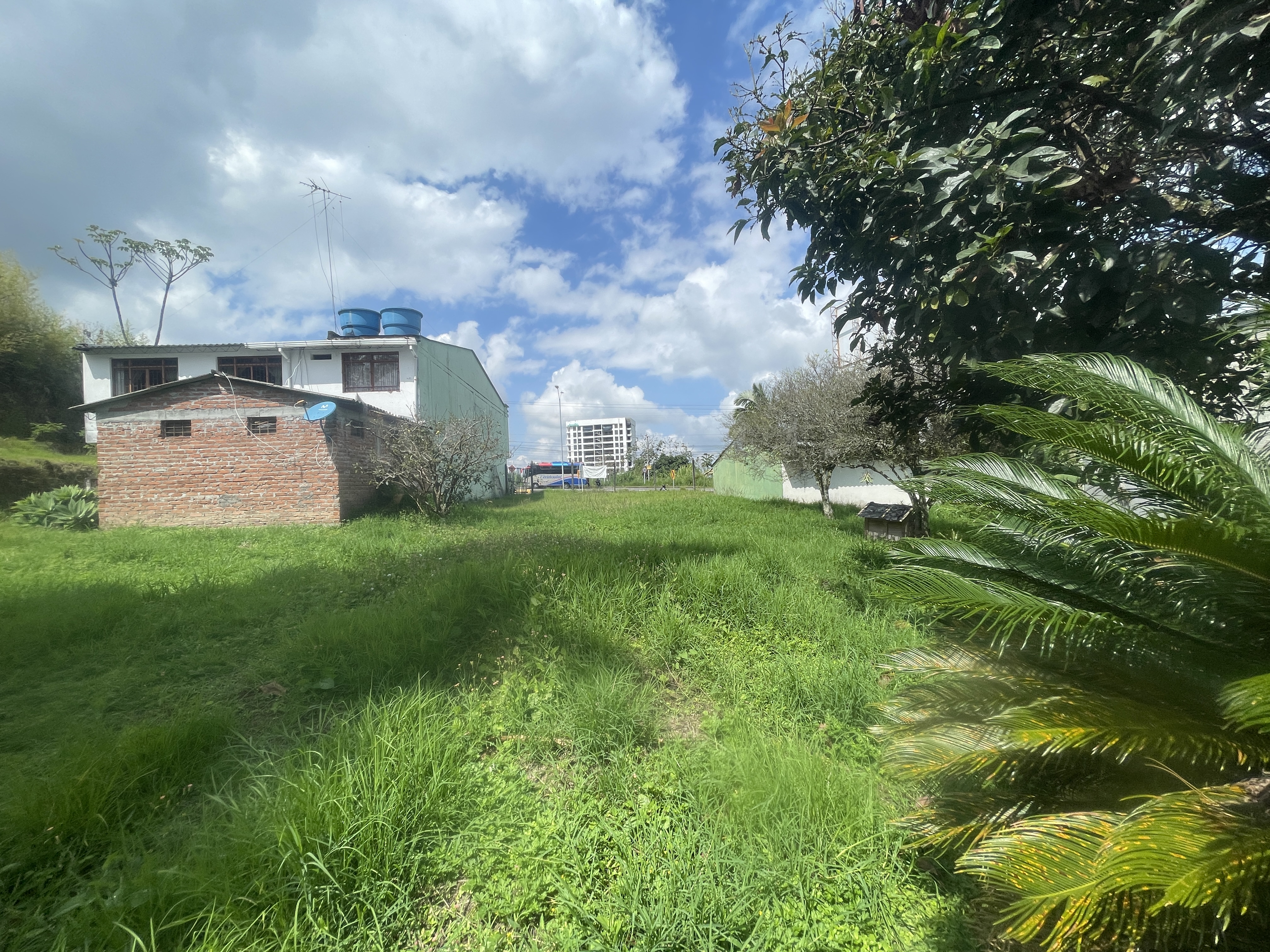 Foto de Lote / terreno en Venta en Av bolivar, Armenia  - 13 - 279065795