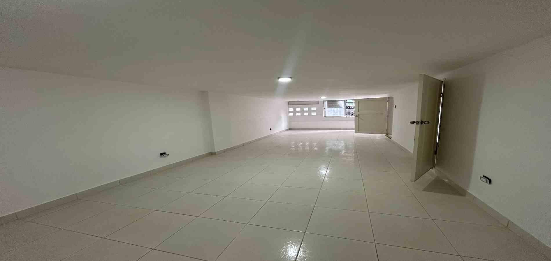 Foto de Local para Arriendo en Centro, Pereira - 279068101