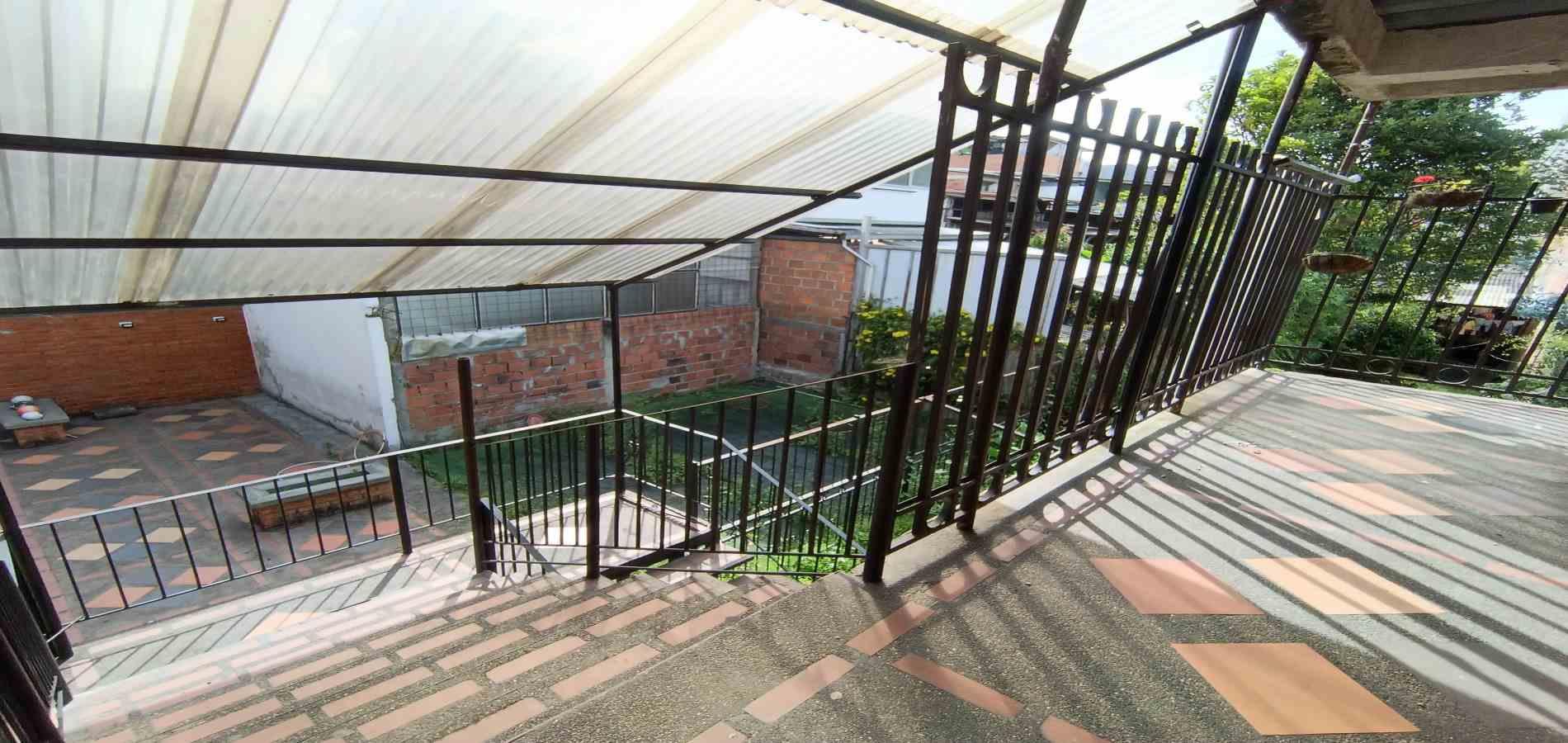 Foto de Edificio de apartamentos en Arriendo en Centro, Villamaria - 3 - 279067821