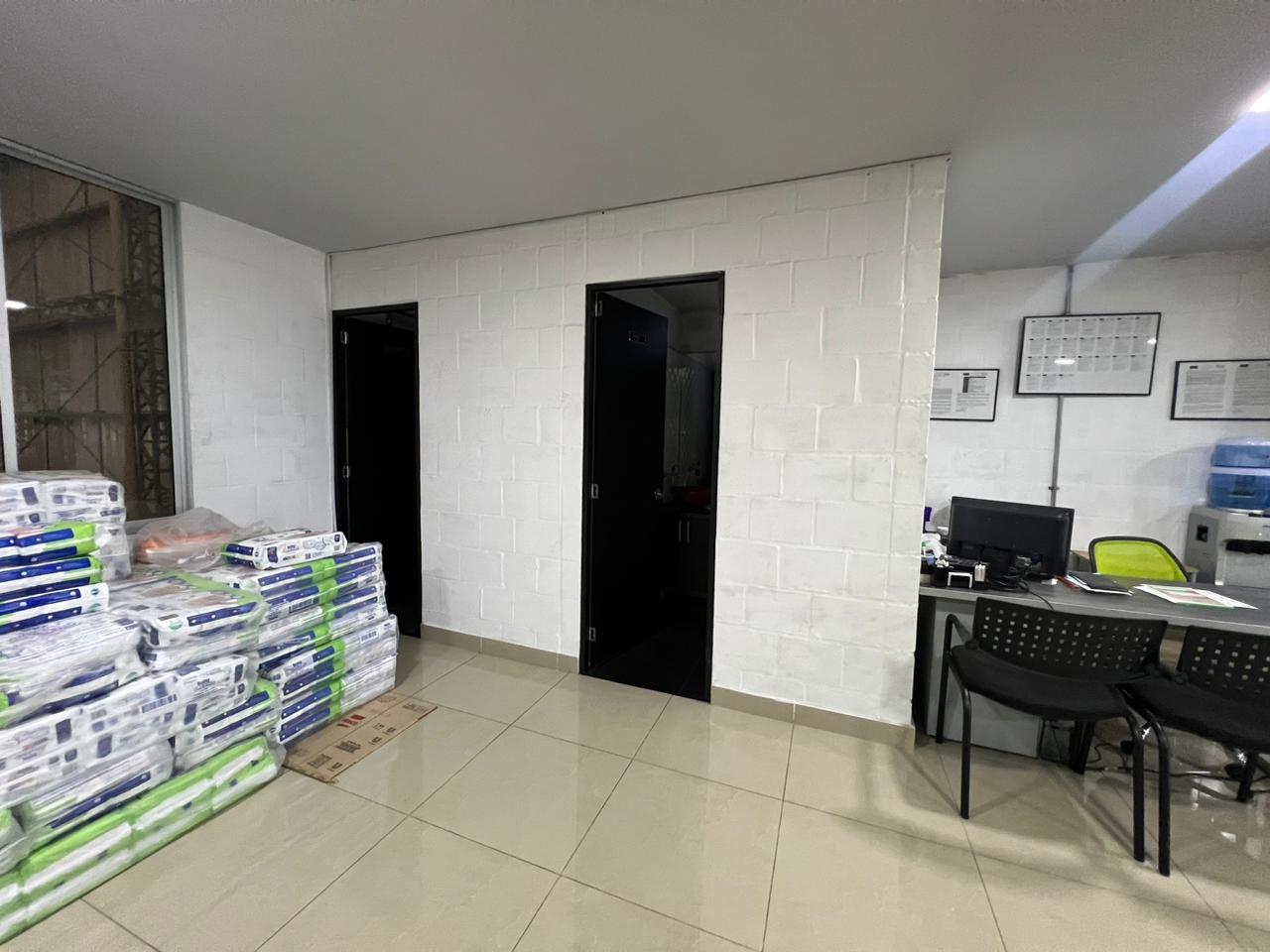 Foto de Bodega en Arriendo en Comuna 1/la badea, Dosquebradas - 16 - 279057661