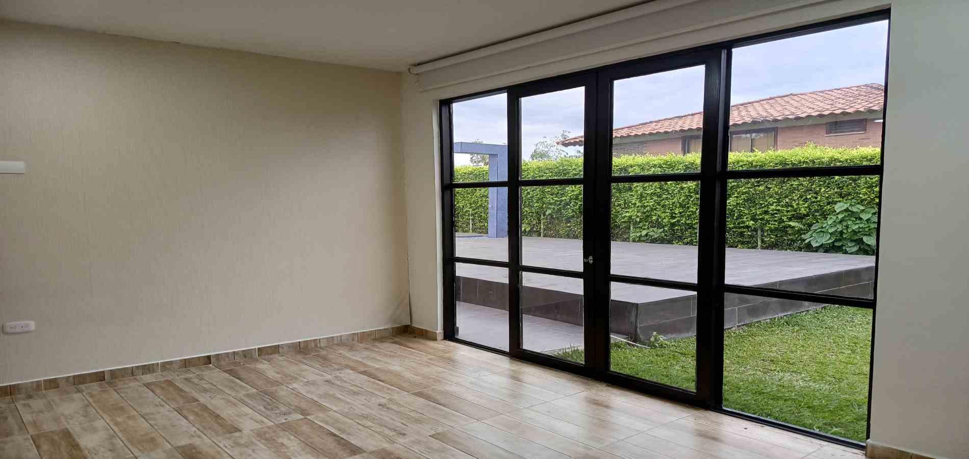 Foto de Casa campestre en Venta en Av. la romelia el pollo, Dosquebradas - 69 - 279061808