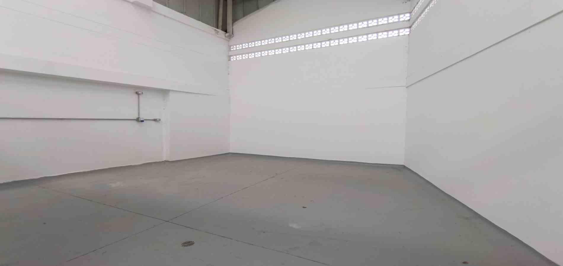 Foto de Bodega para Arriendo en Malteria, Manizales - 279070153