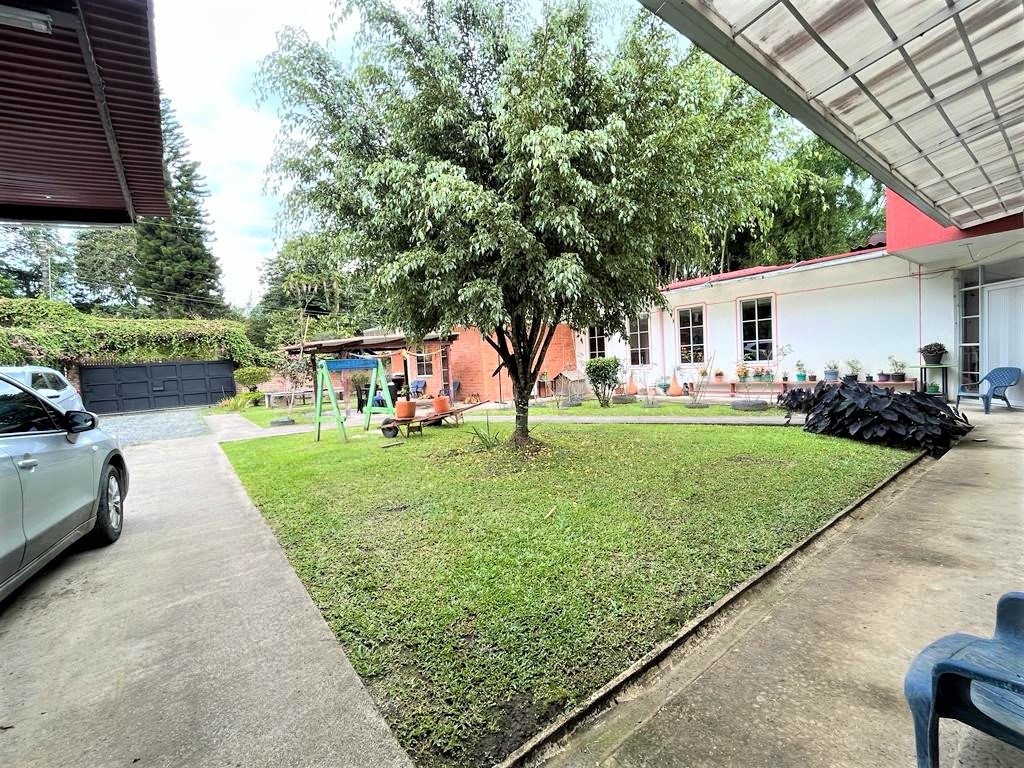 Foto de Casa campestre para Venta en Via armenia, Pereira - 279056190
