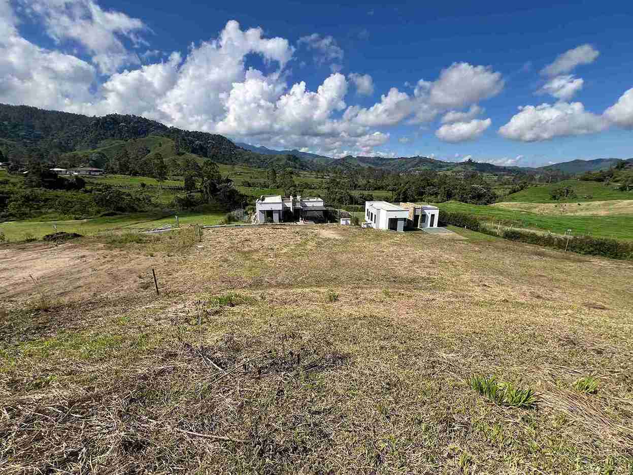 Foto de Lote / terreno en Venta en Colombia i, Santa rosa de cabal - 7 - 279057954