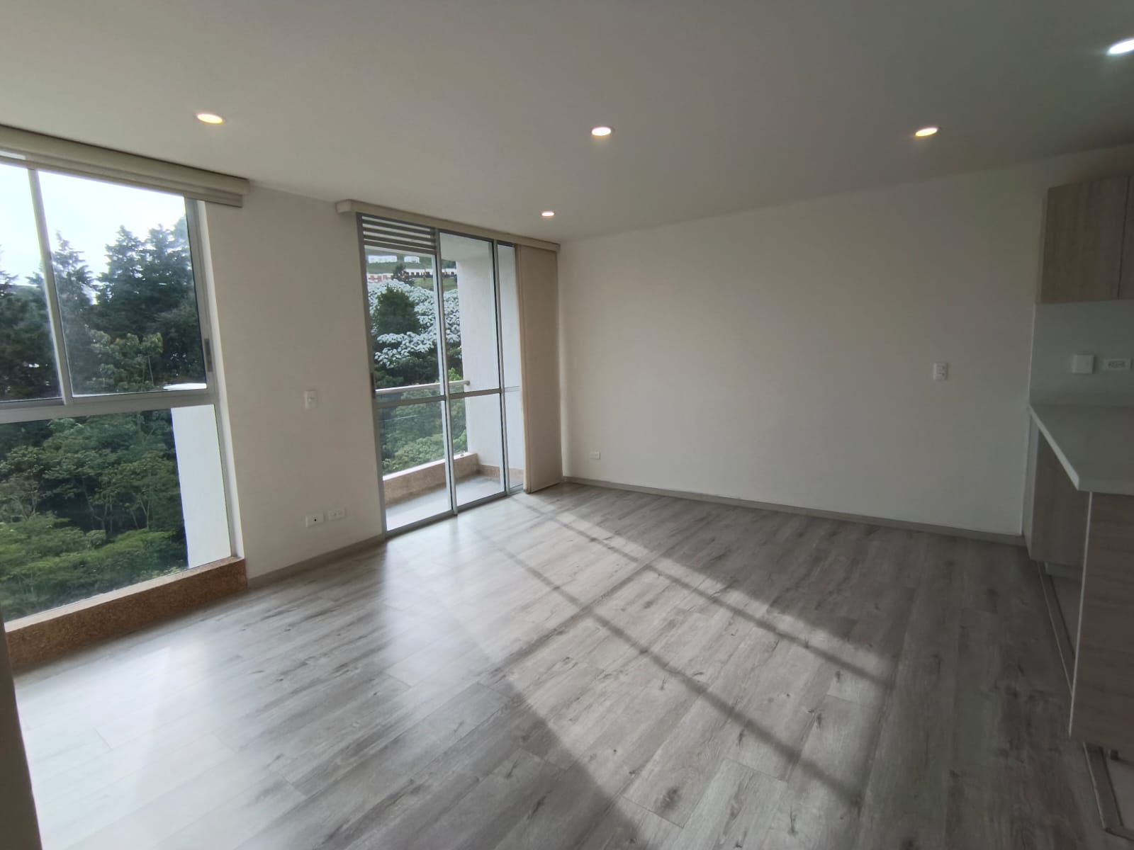 Foto de Apartamento para Arriendo en Avenida alberto mendoza, Manizales - 279070070