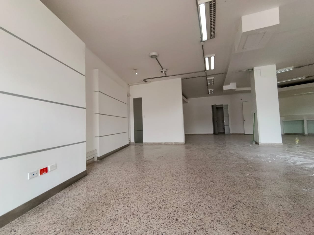 Foto de Local en Arriendo en Avenida santander , Manizales - 2 - 279063597