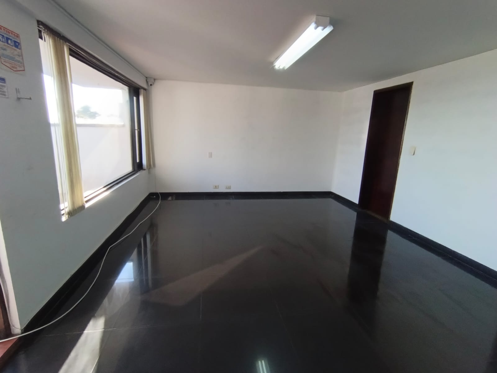 Foto de Local en Arriendo en Guayacanes, Manizales - 5 - 279063385
