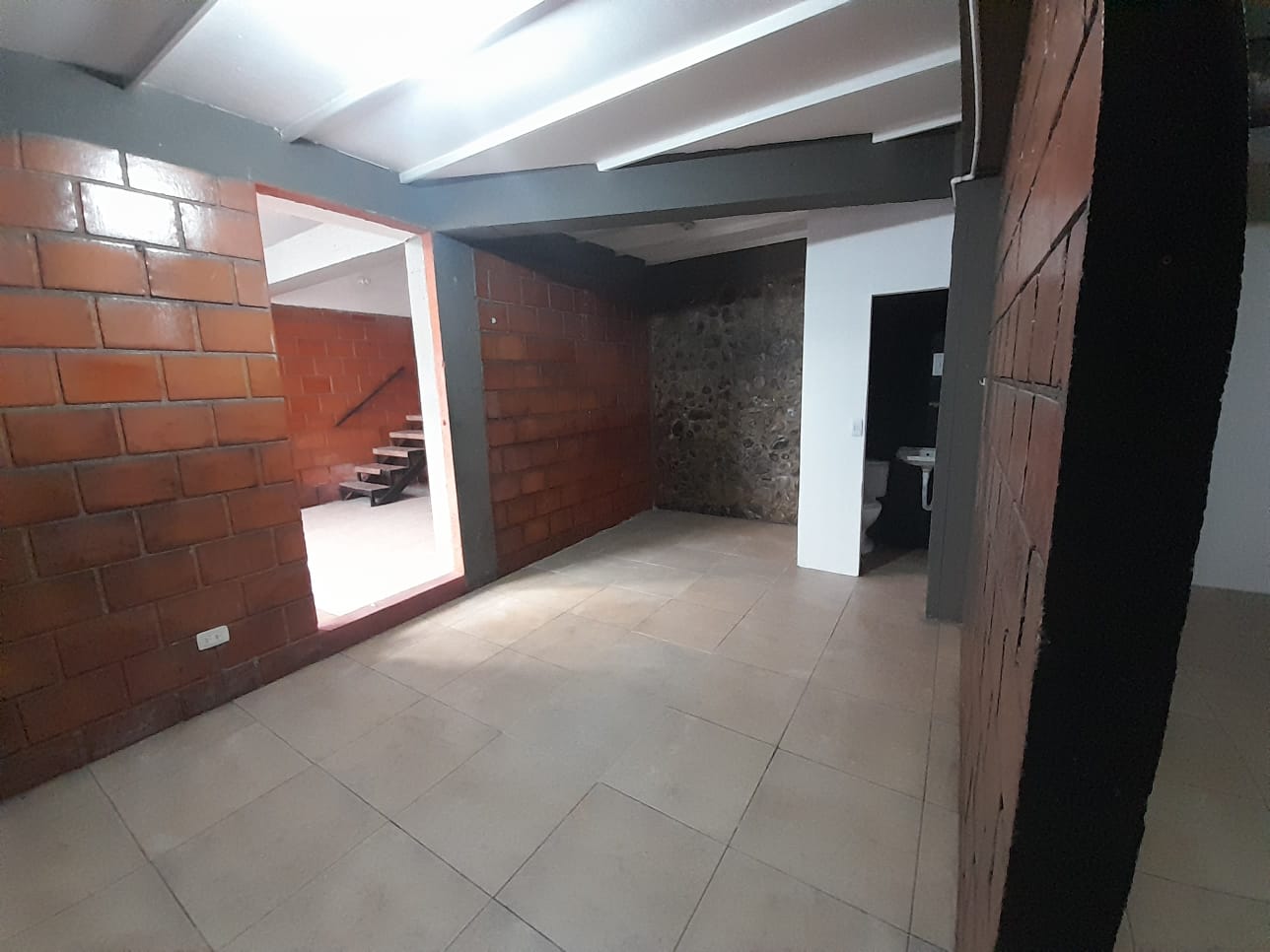 Foto de Local en Arriendo en Centenario, Manizales - 6 - 279054983