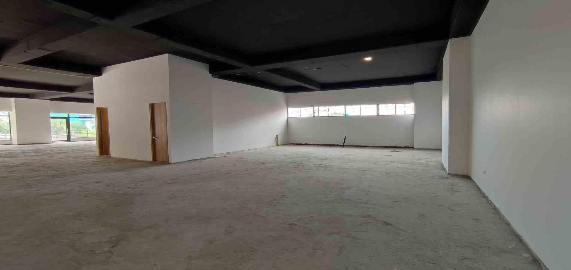Foto de Local en Arriendo en Pinares, Pereira - 3 - 279065406