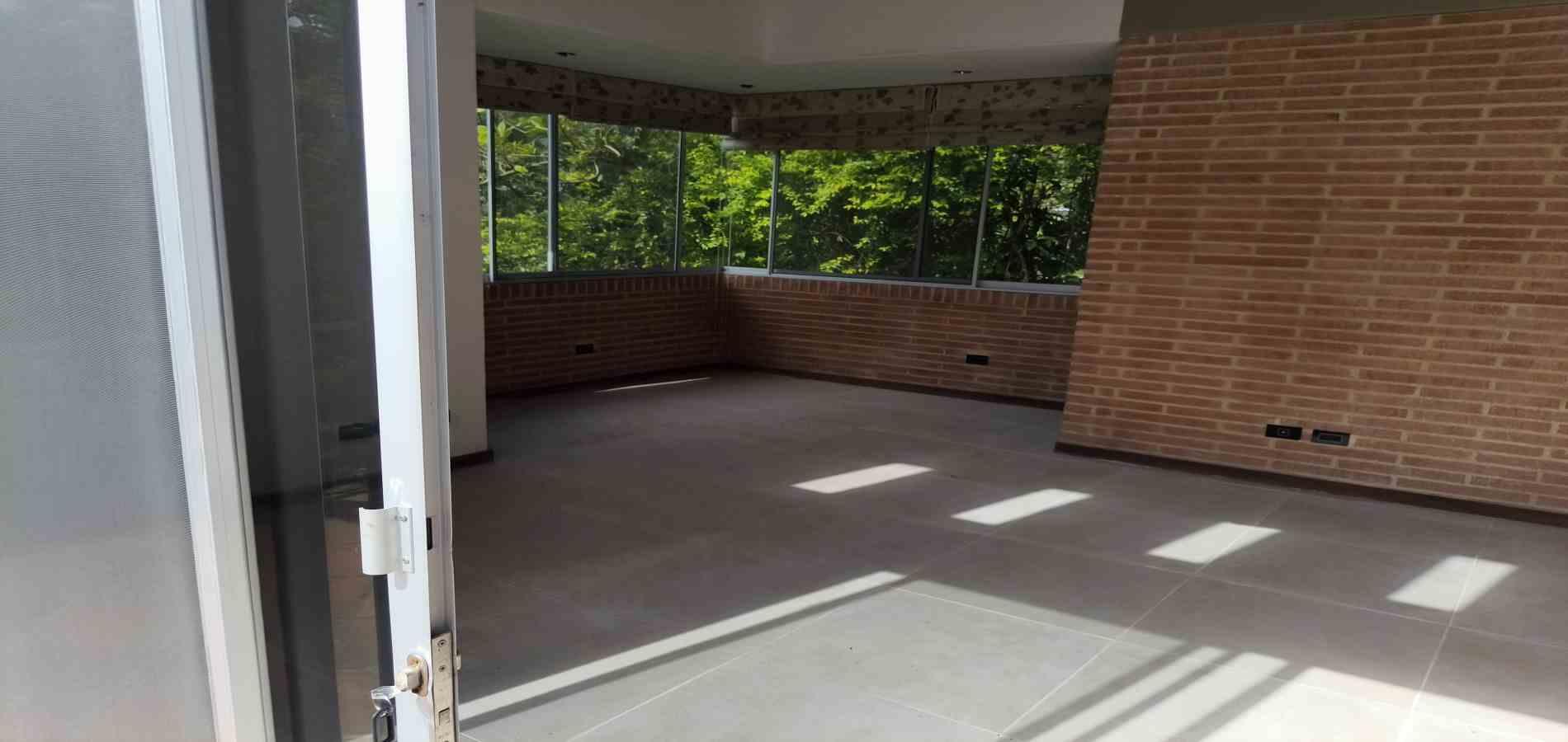 Foto de Casa campestre en Venta en Via aeropuerto el eden, Armenia  - 2 - 279068192