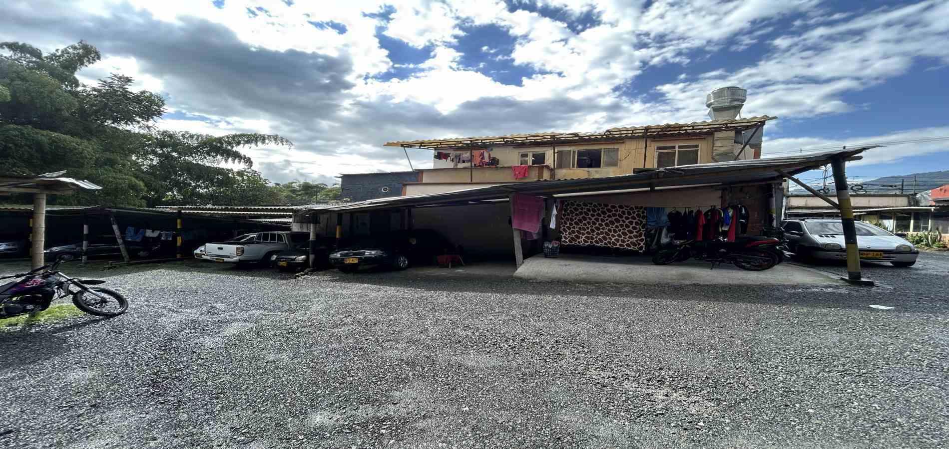 Foto de Lote / terreno en Venta en Av simon bolivar, Dosquebradas - 3 - 279066471