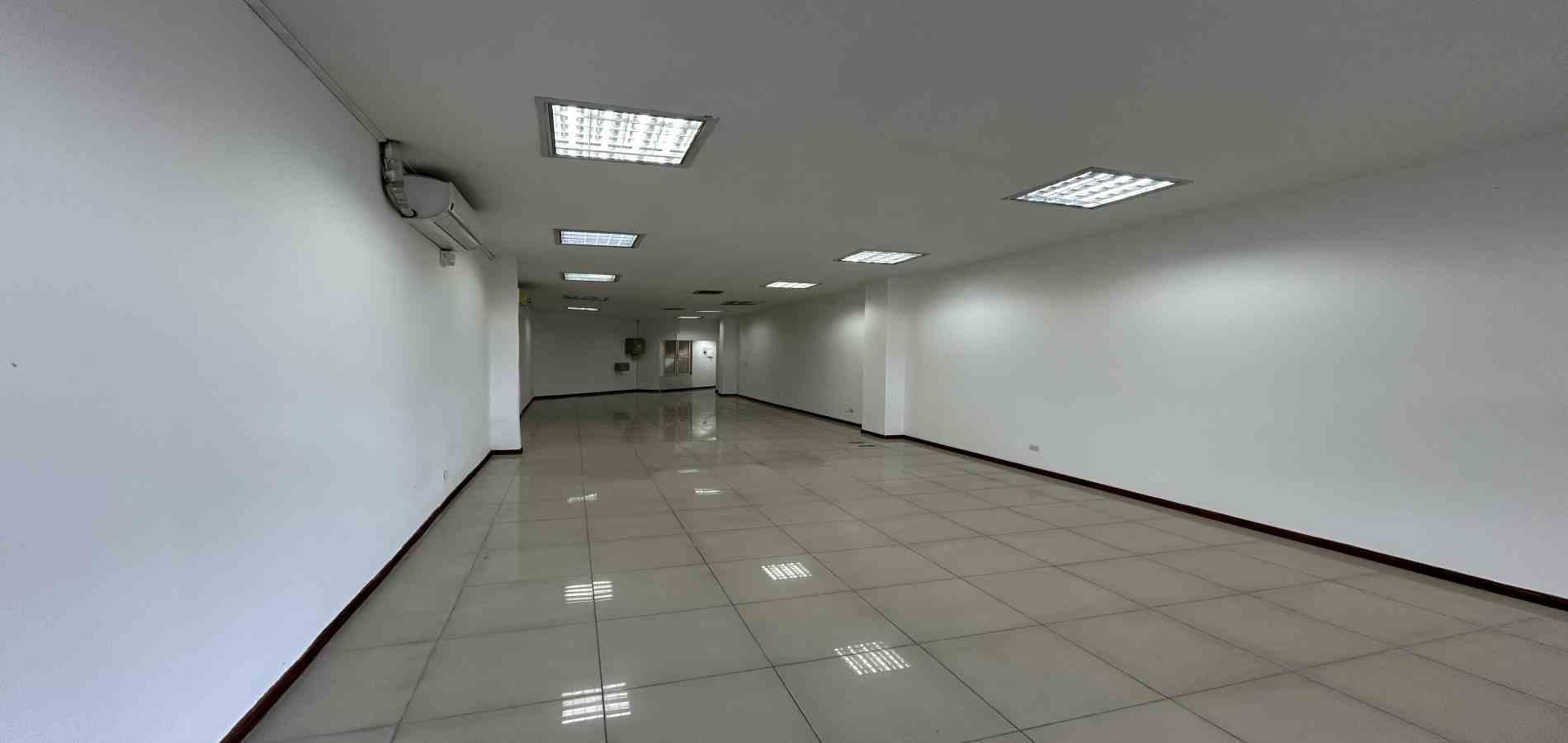 Foto de Local para Arriendo en Circunvalar, Pereira - 279067343