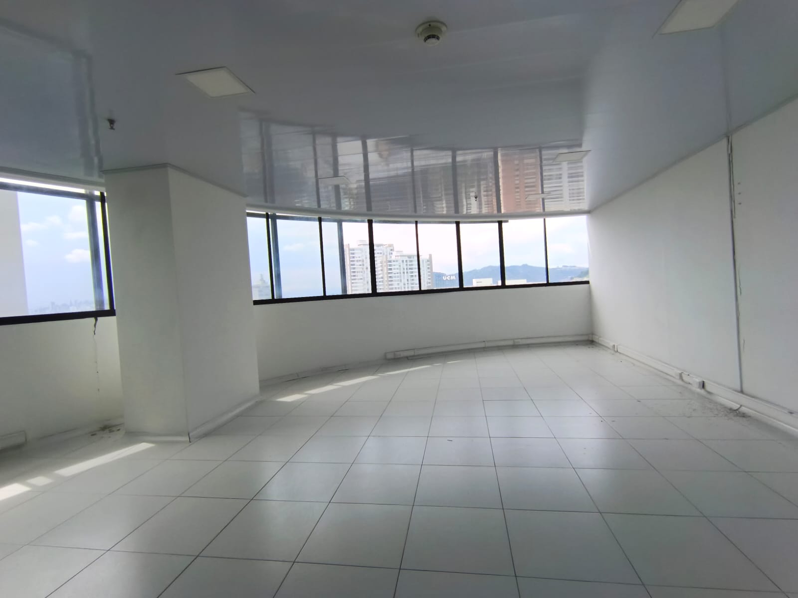 Foto de Oficina en Venta en Avenida santander , Manizales - 5 - 279070010