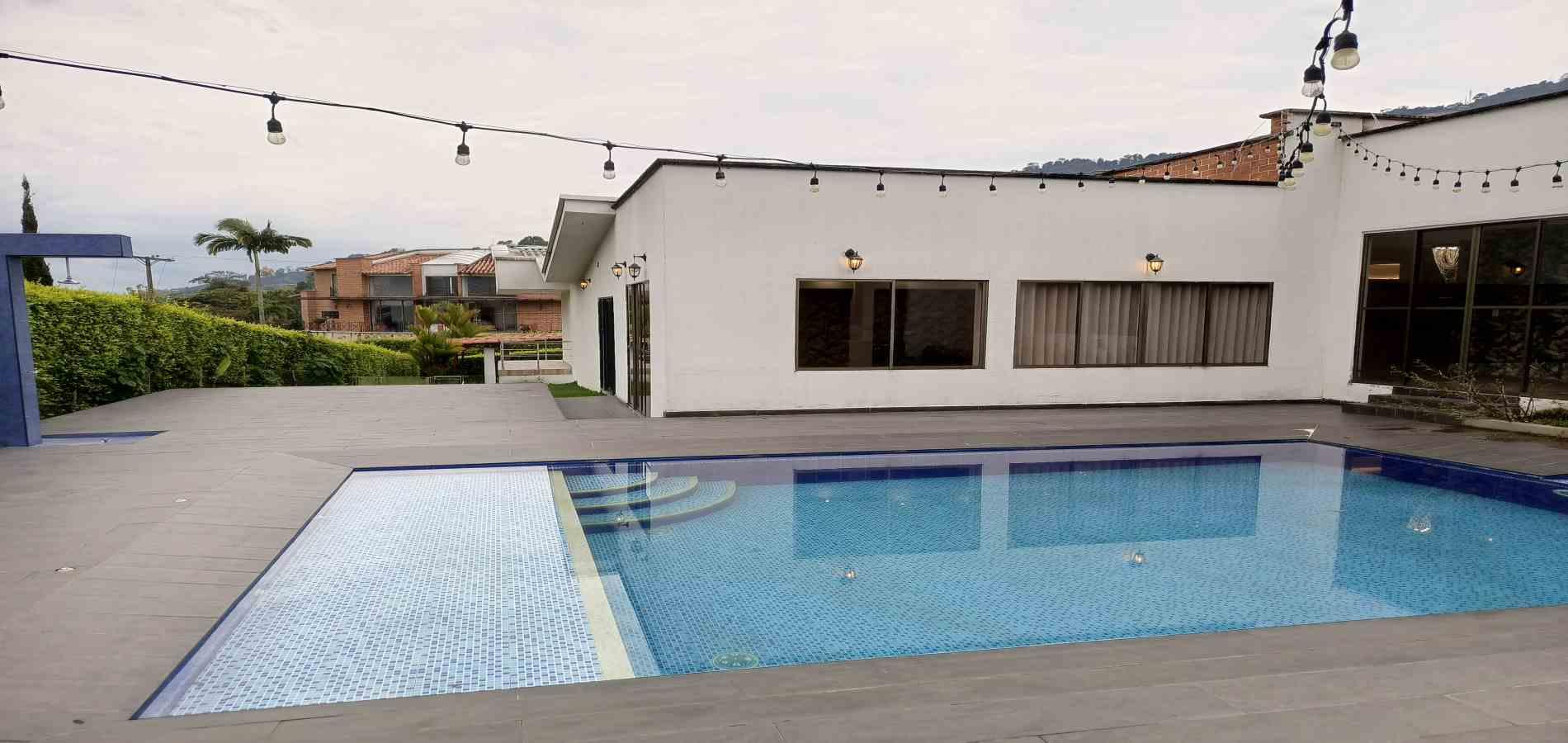 Foto de Casa campestre en Venta en Av. la romelia el pollo, Dosquebradas - 82 - 279061808