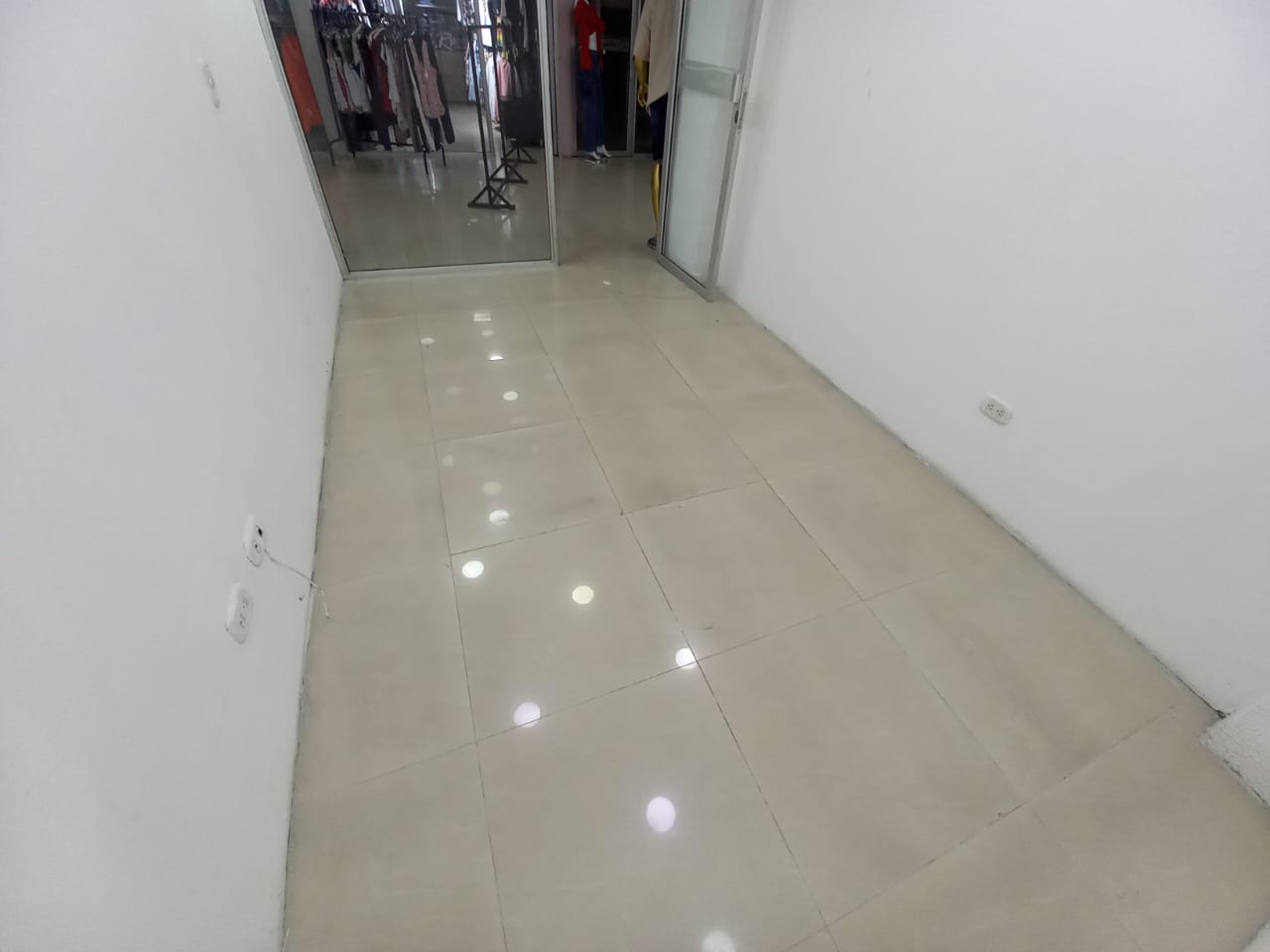 Foto de Local en Arriendo en Los agustinos, Manizales - 8 - 279053211