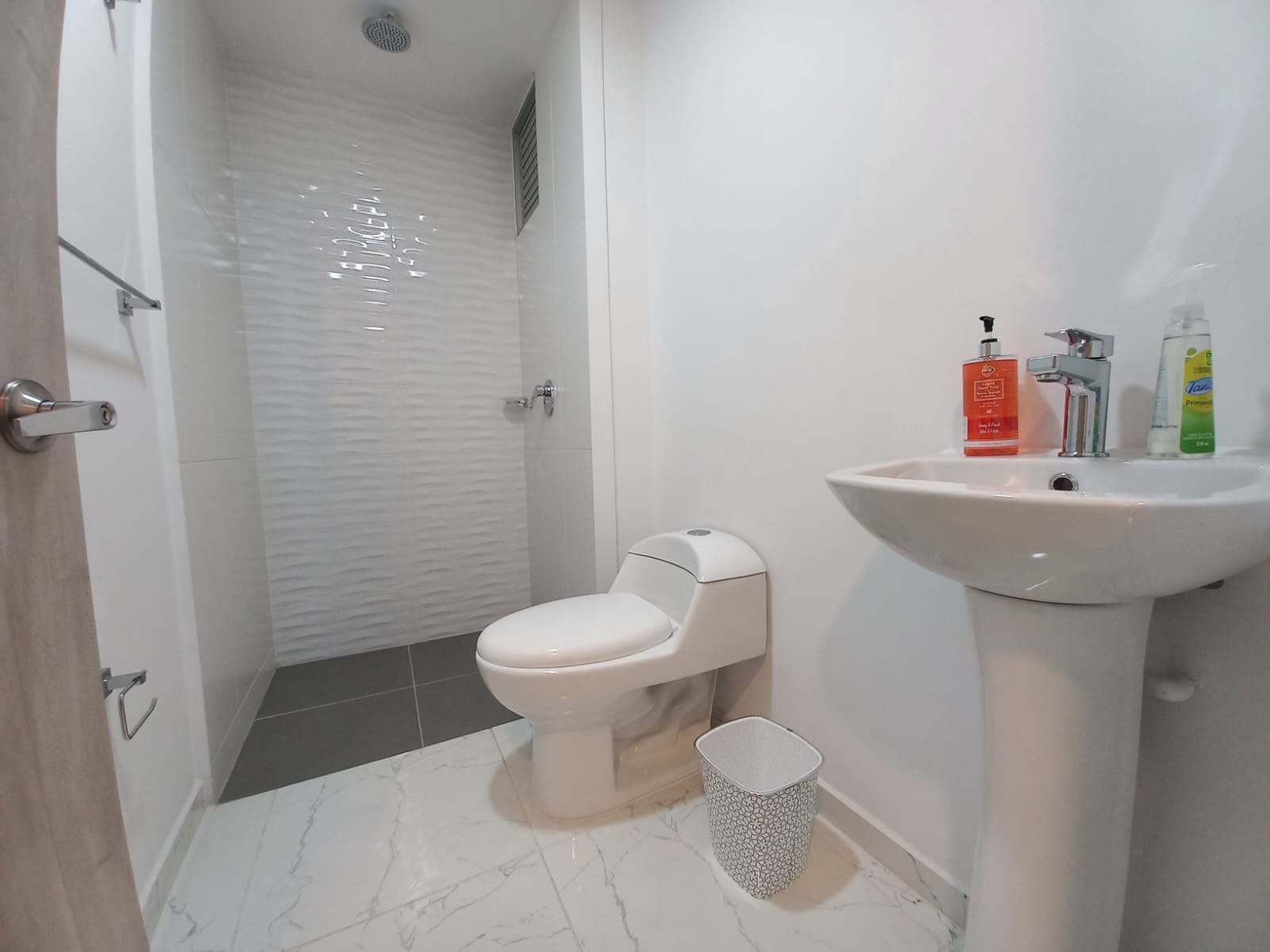 Foto de Apartamento en Arriendo en Avenida 30 de agosto, Pereira - 11 - 279068600
