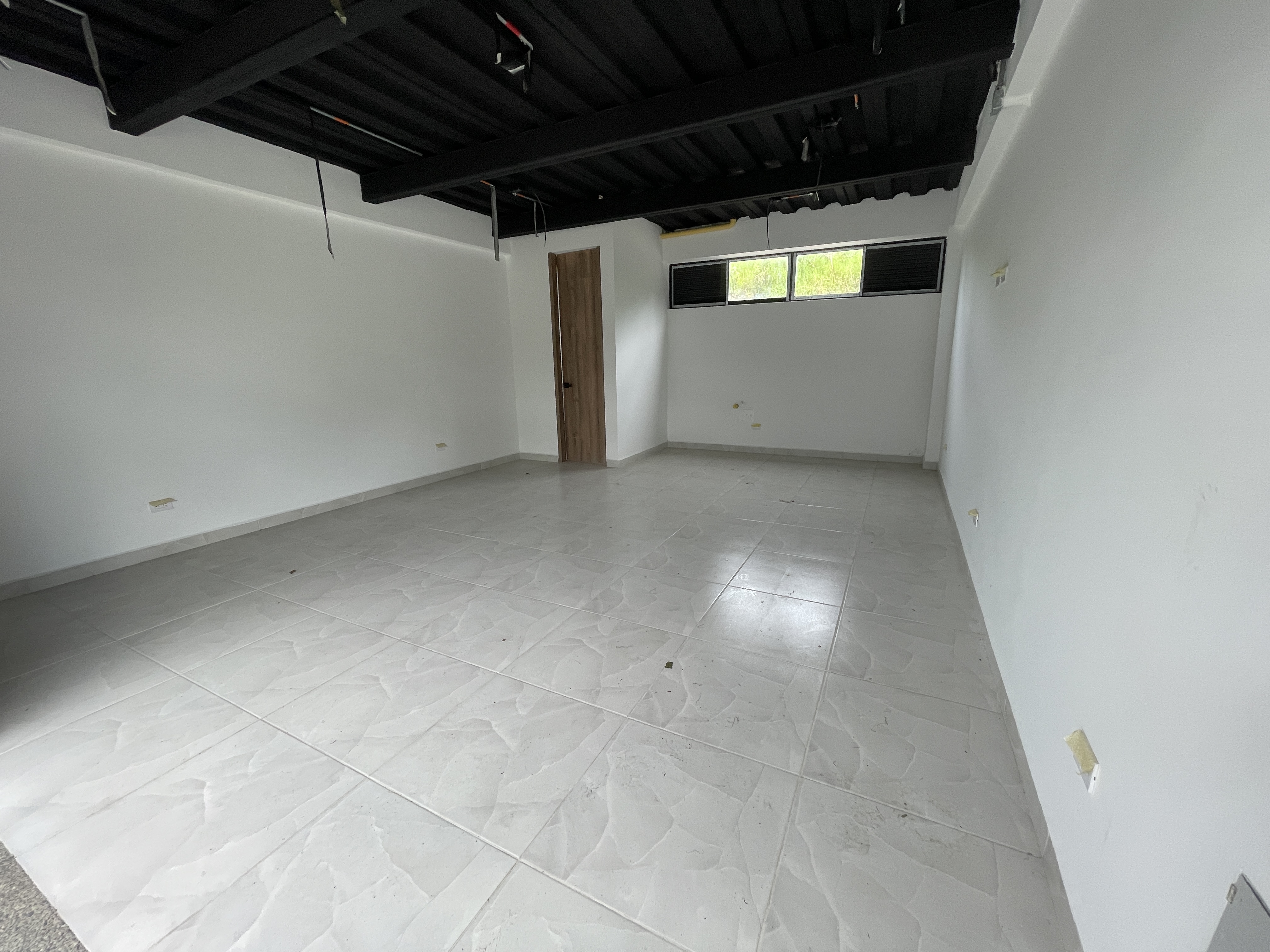 Foto de Local en Arriendo en Km 2 via armenia, Circasia - 3 - 279064353