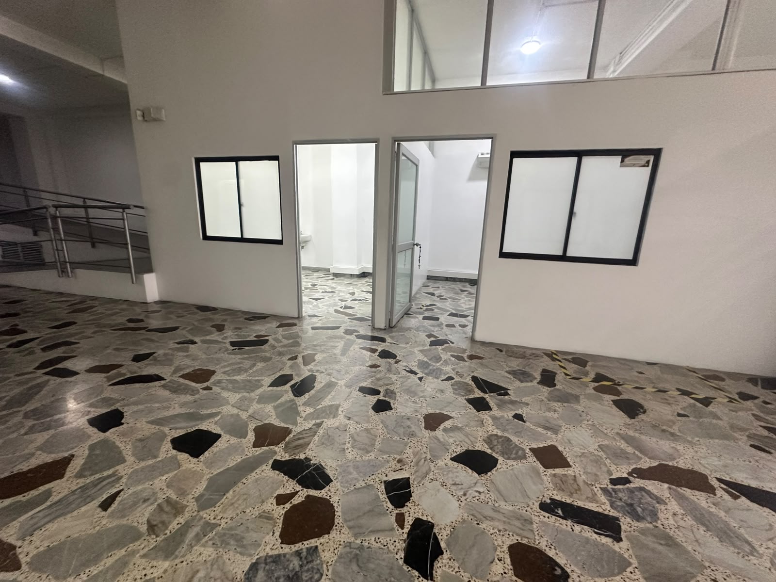 Foto de Local en Arriendo en Avenida 30 de agosto, Pereira - 21 - 279069419