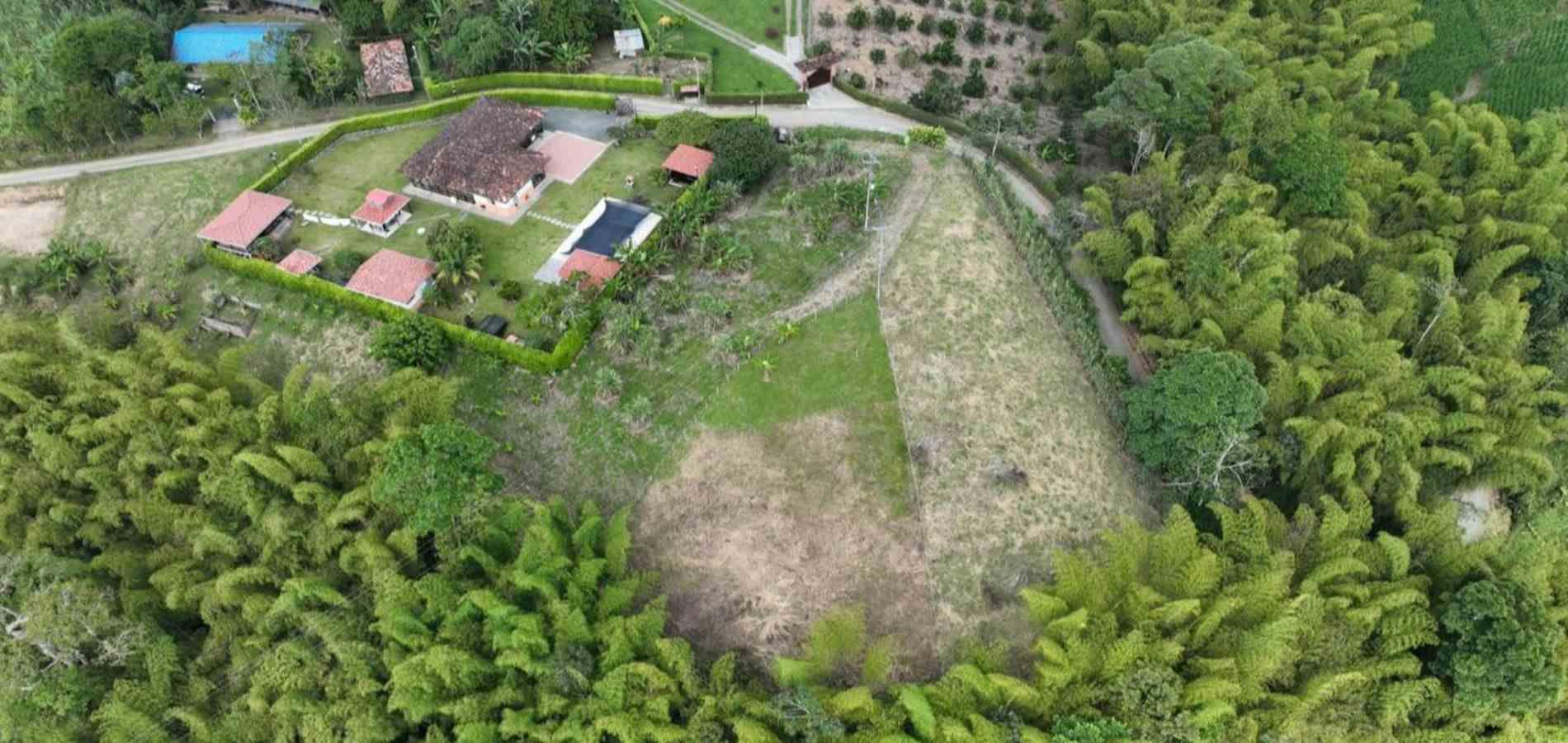 Foto de Lote / terreno en Venta en Centro, Quimbaya - 4 - 279068851