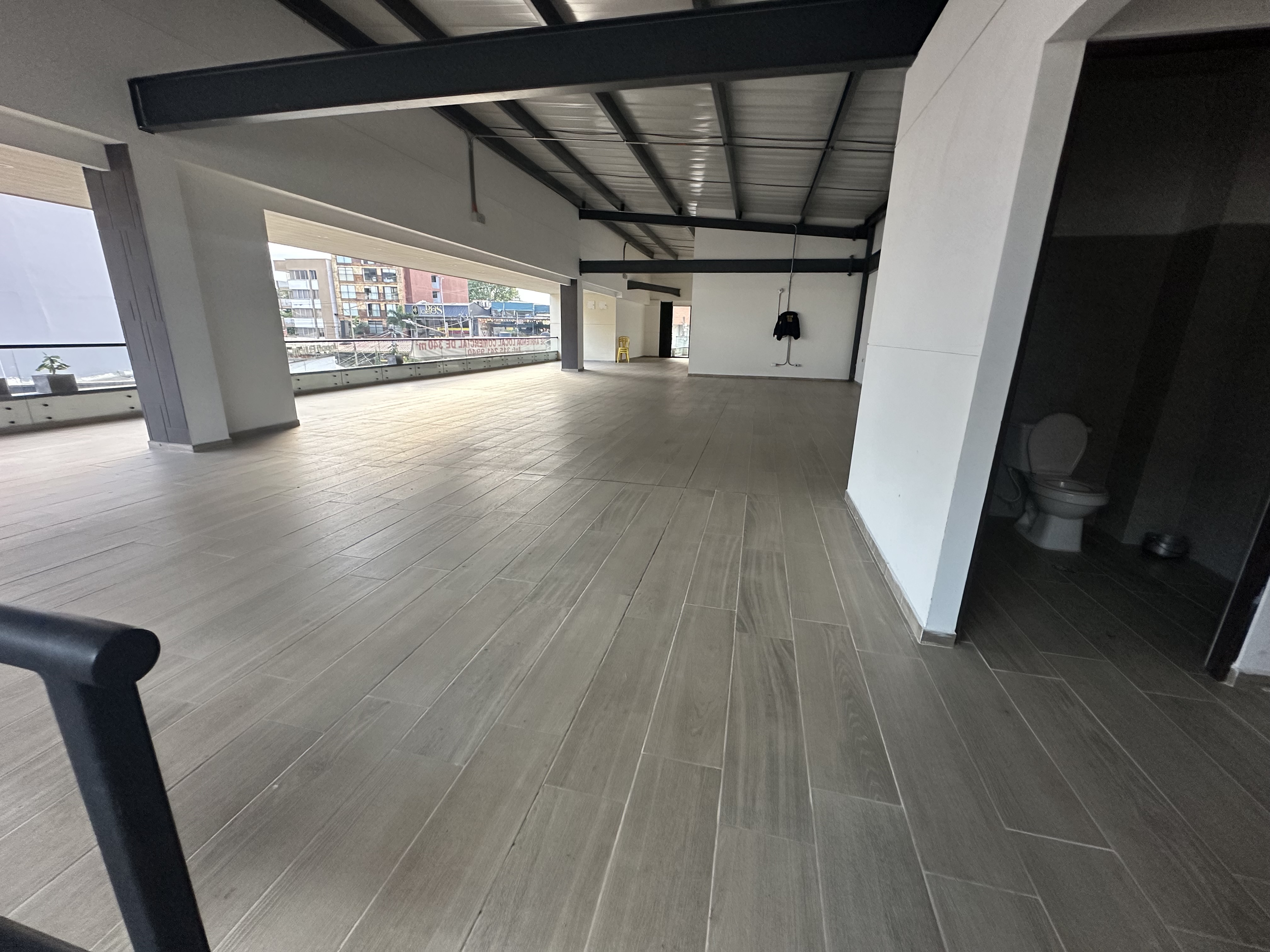 Foto de Local para Arriendo en Av bolivar, Armenia  - 279068782