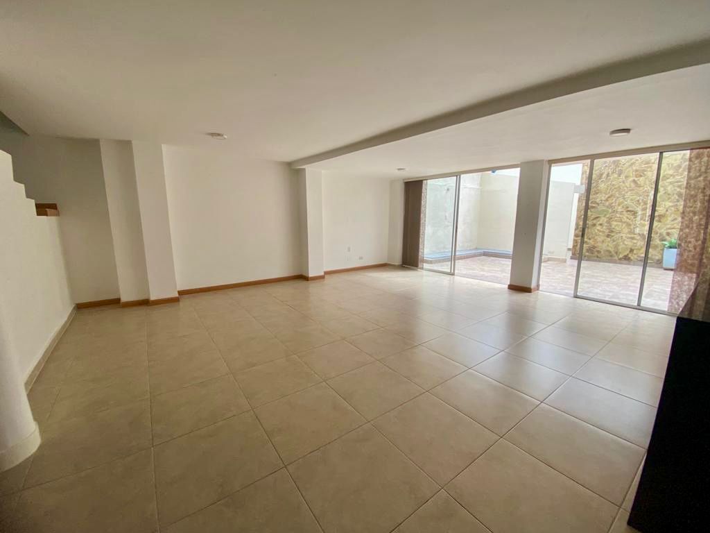 Foto de Casa en Venta en Laureles, Armenia  - 1 - 279068478