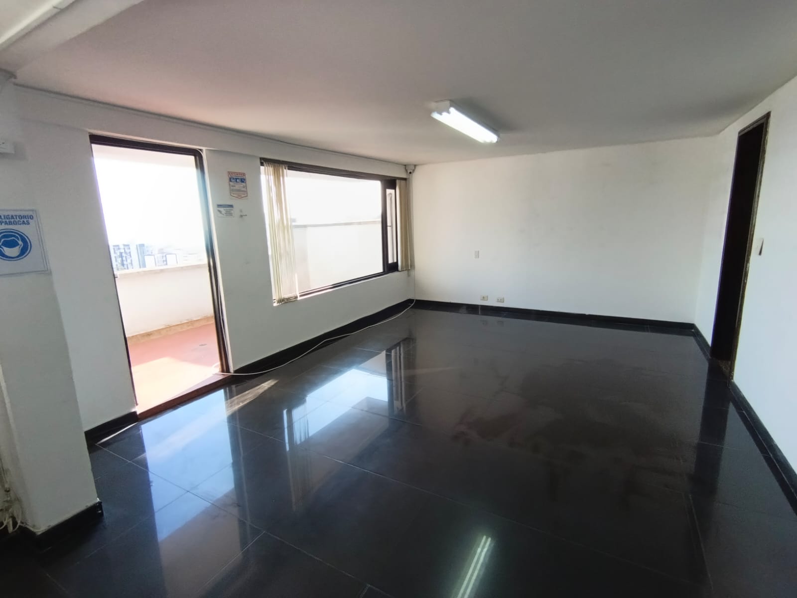Foto de Local en Arriendo en Guayacanes, Manizales - 7 - 279063385