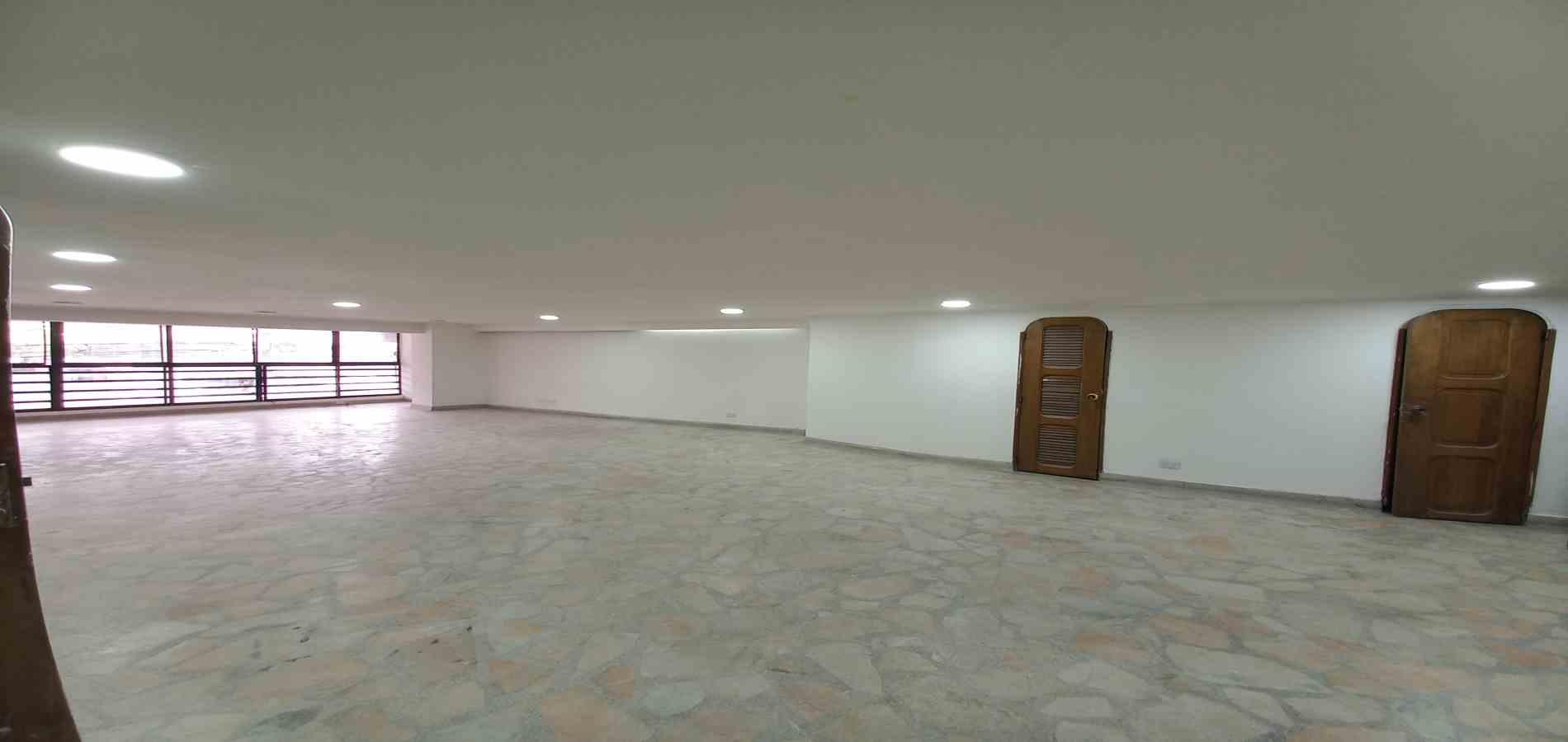 Foto de Local en Arriendo en Avenida 30 de agosto, Pereira - 14 - 279066493