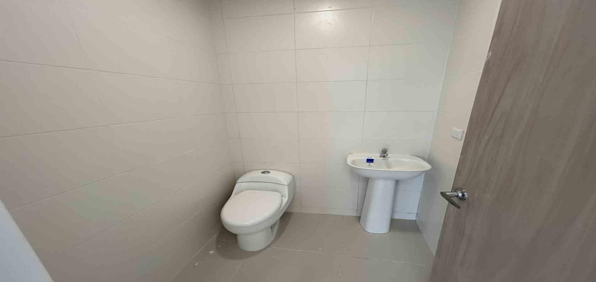 Foto de Oficina en Arriendo en Avenida 30 de agosto, Pereira - 10 - 279067051