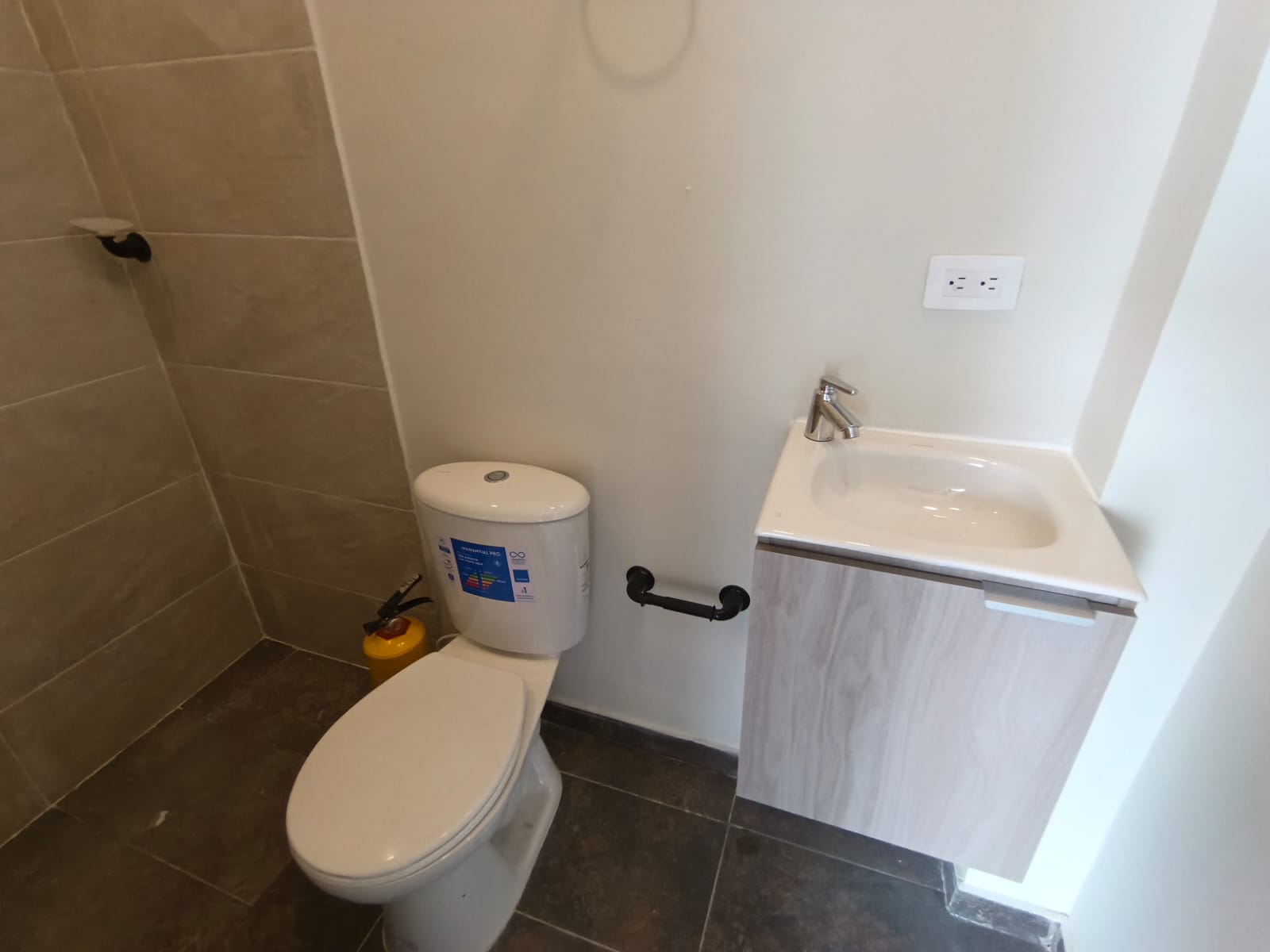 Foto de Local en Arriendo en Guayacanes, Manizales - 5 - 28543