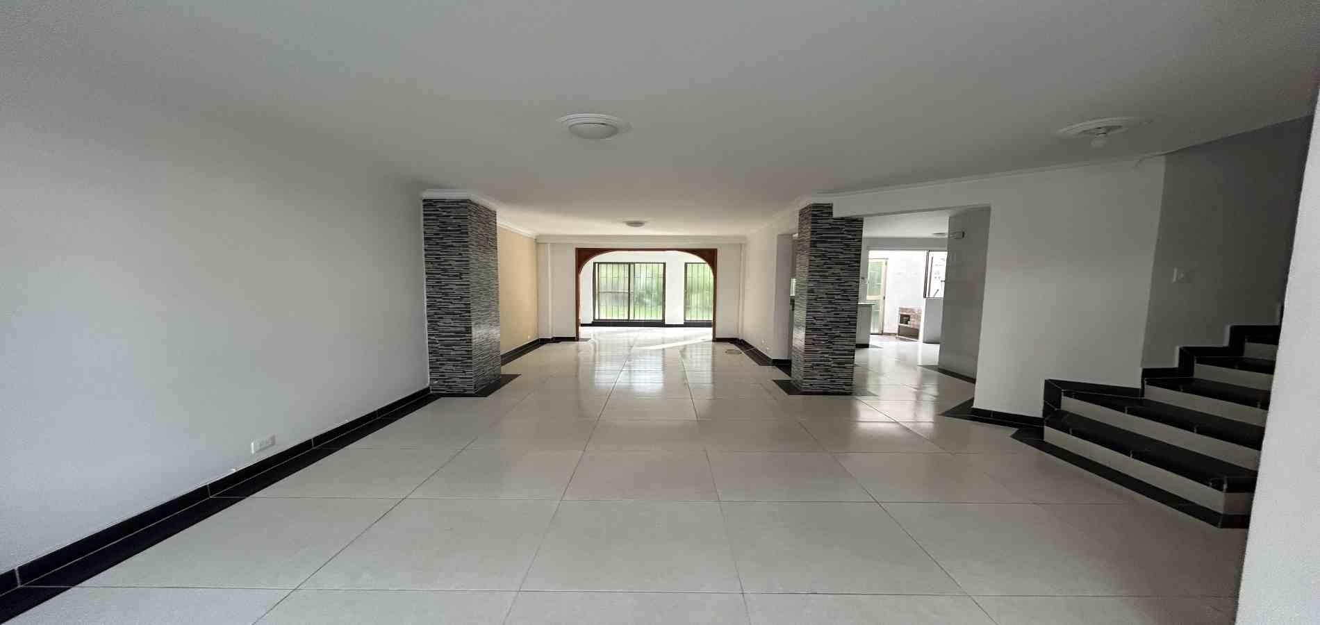 Foto de Casa para Arriendo en Alamos, Pereira - 279068247